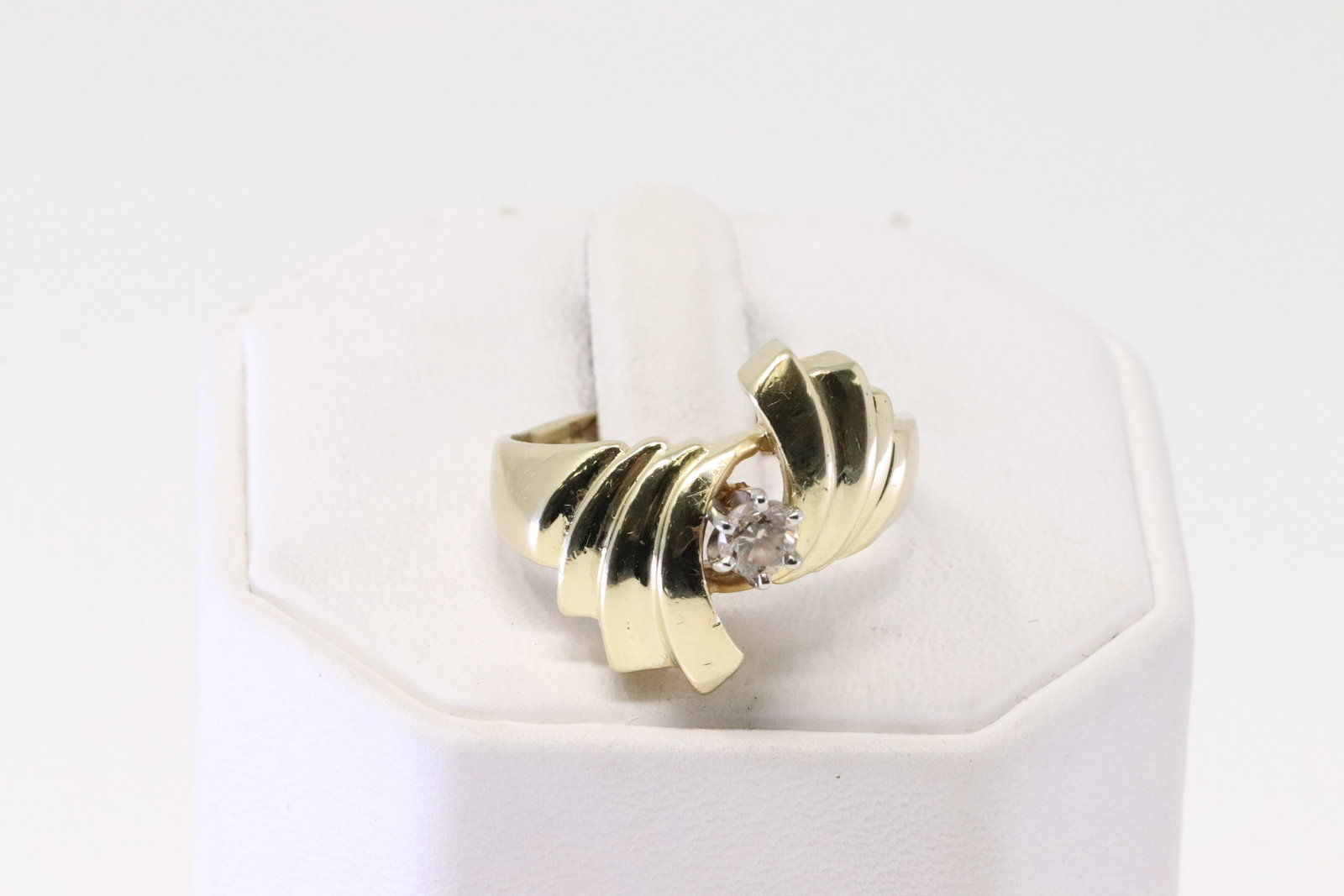 Diamond Ring 10Kt.: Ladies 14kt Yellow Gold Diamond Ring. Ring has a Design with Diamond. Ring size: 11.25. Diamonds weight approx: 0.35ct. Total weight: 8.90 Grams.