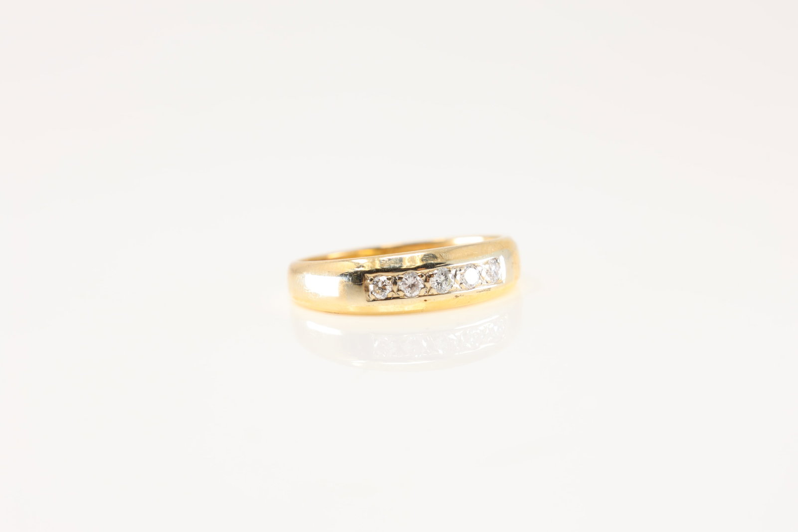 Diamond Wedding Ring 14Kt. B86 - 2