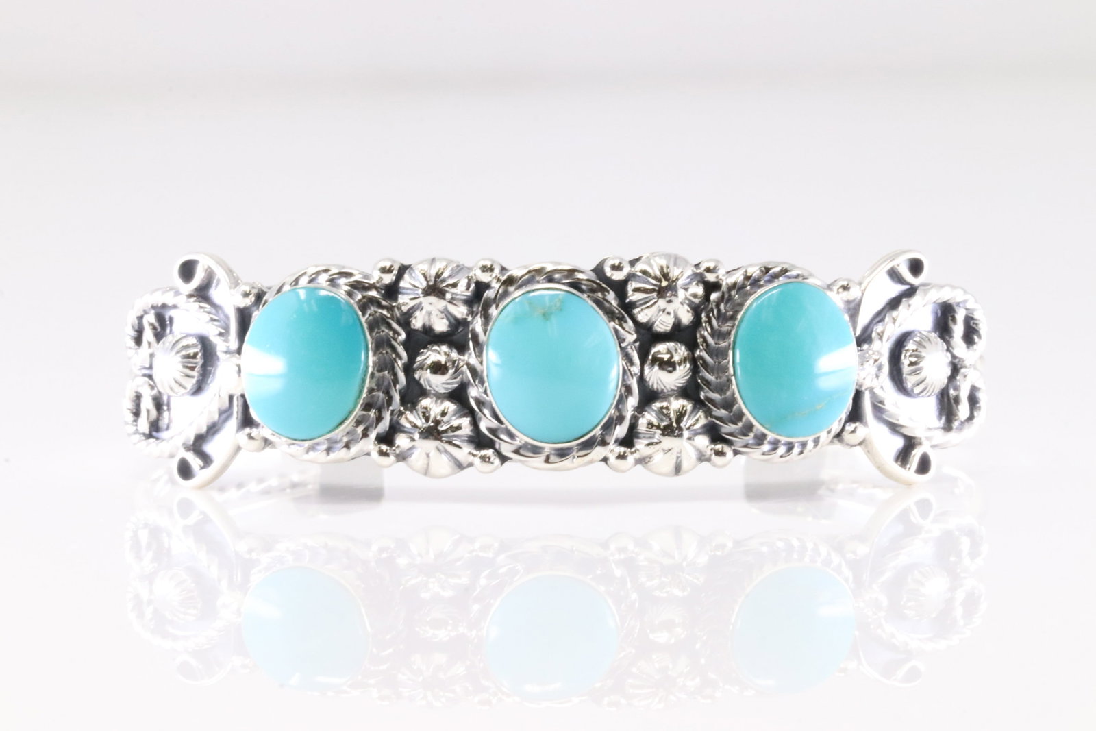 Native America Navajo Sterling Silver Turquoise Bracelet Cuff By Samuel Lee. (1 of 4)