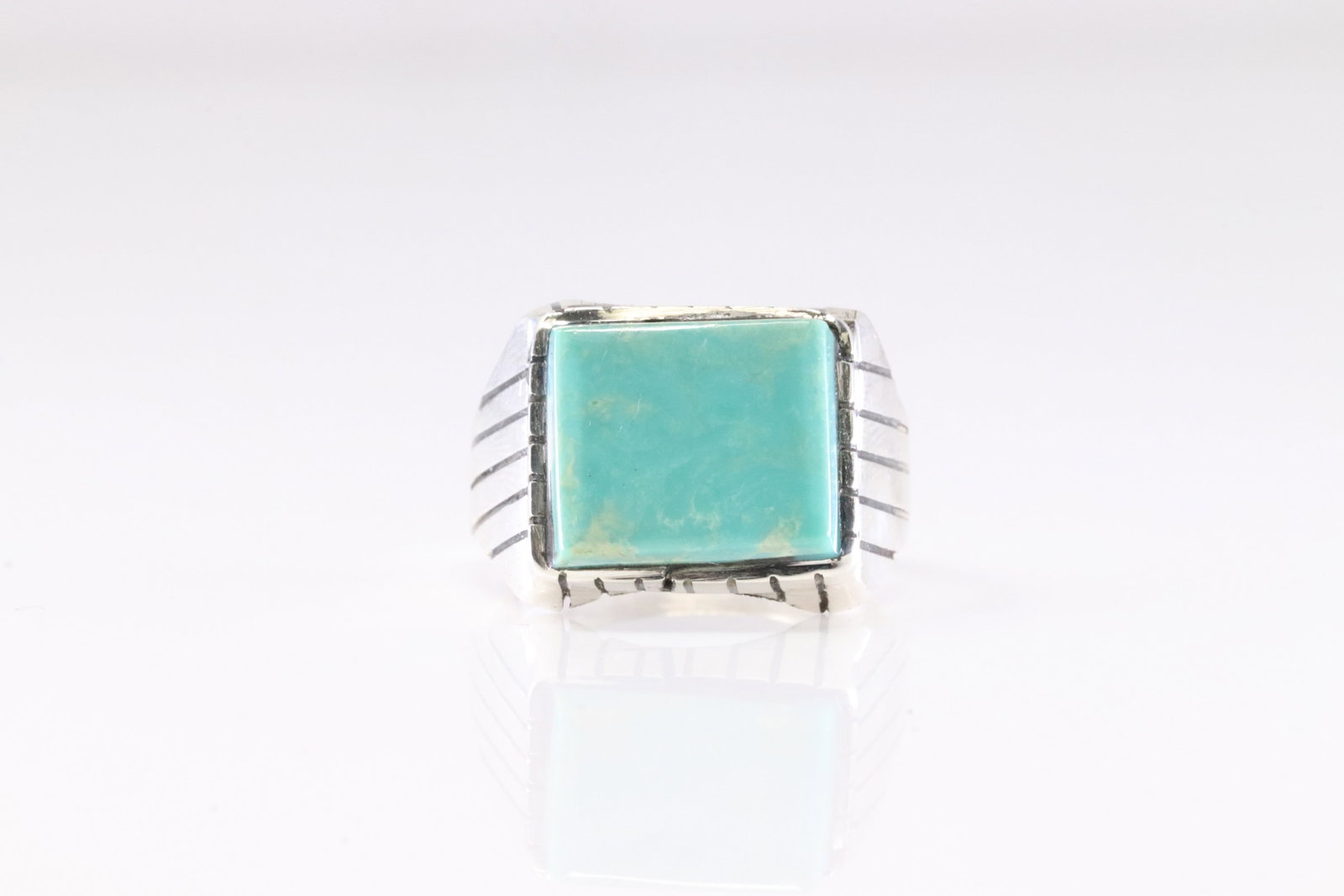 Native America Navajo Sterling Silver Turquoise Ring By R. (1 of 4)