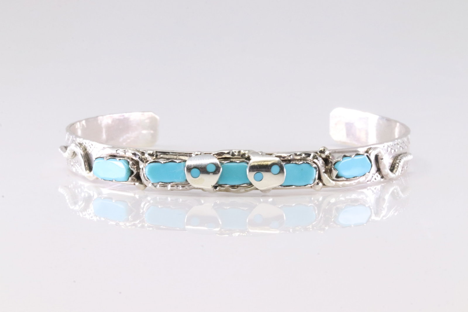 Native America Zuni Sterling Silver Turquoise Bracelet Cuff By Effie C.: This is a Native America Zuni Sterling Silver Turquoise Bracelet Cuff By Effie C.