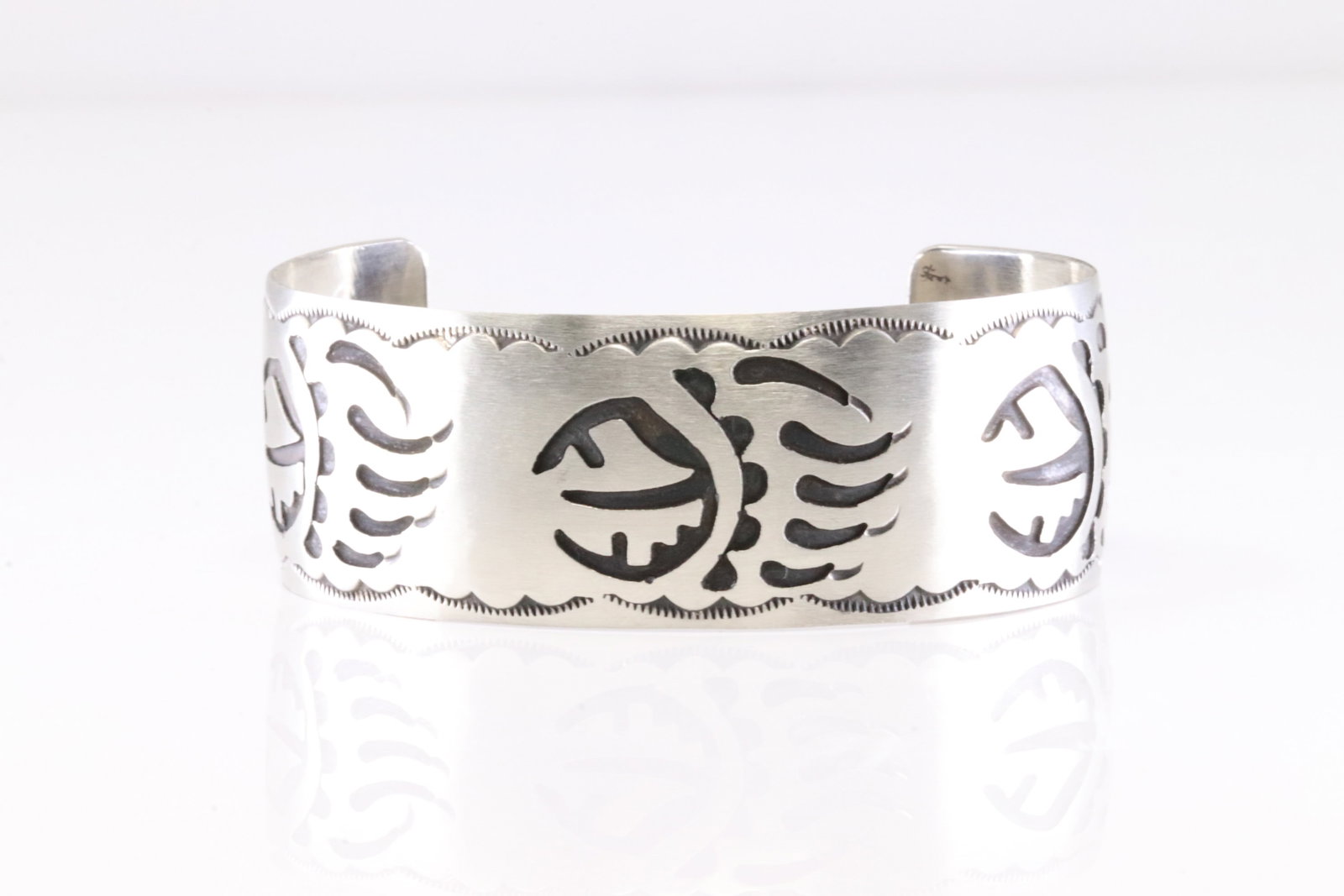 Native America Navajo Sterling Silver Paw Bear Design Bracelet Cuff By B. (1 of 4)