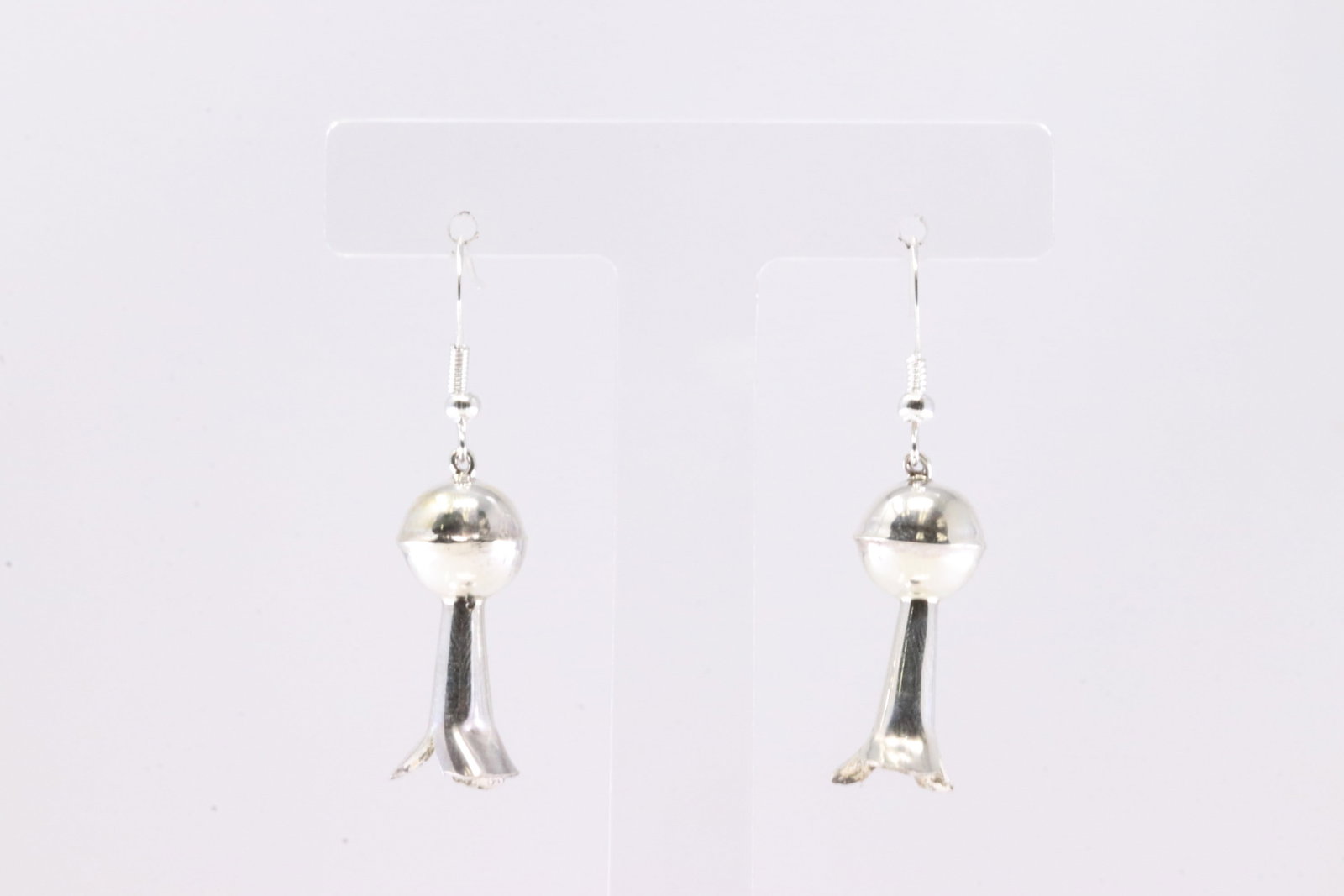 America Sterling Silver Blossom Dangling Earring's.: This is a America Sterling Silver Blossom Dangling Earring's.