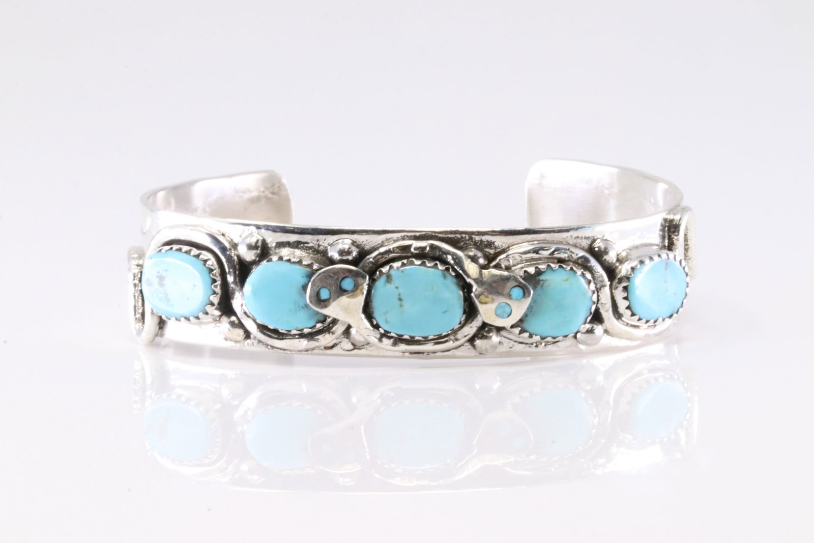 Native America Zuni Sterling Silver Turquoise Bracelet Cuff By Effie C.: This is a Native America Zuni Sterling Silver Turquoise Bracelet Cuff By Effie C.