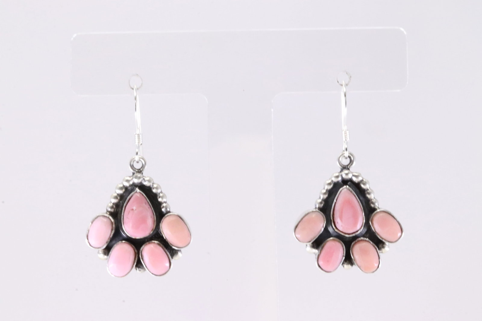 Native America Navajo Sterling Silver Pink Conch Dangling Earring's By Gary Shorty.: This is a Native America Navajo Sterling Silver Pink Conch Dangling Earring's By Gary Shorty. Stamp By R.B Company.
