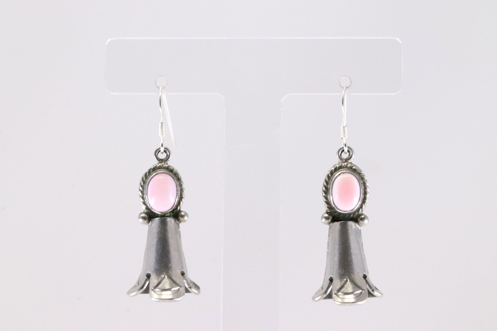 America Sterling Silver Pink Conch Shell Blossom Dangling Earring's. (1 of 4)