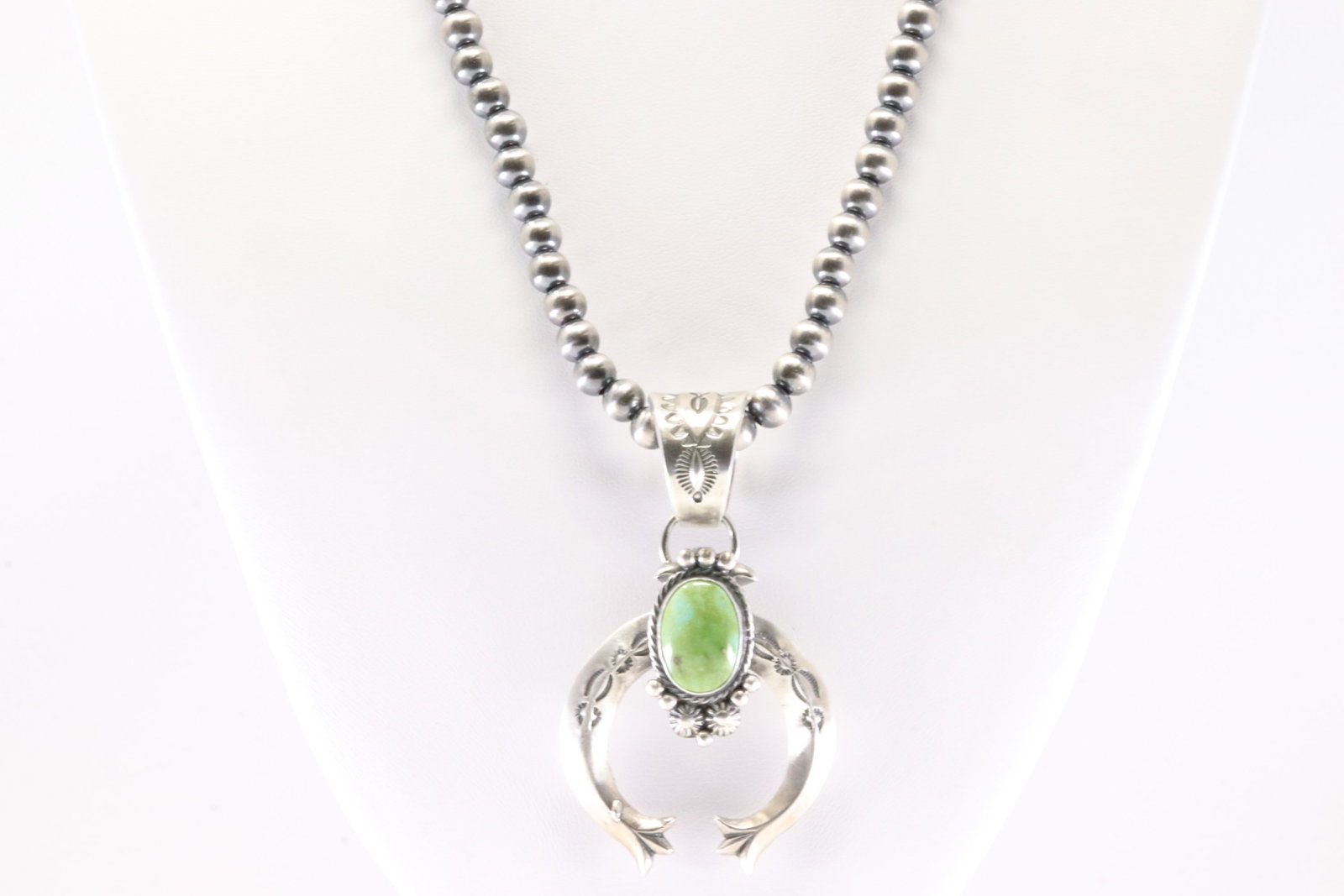 Native America Navajo Sterling Silver Turquoise Pendnat By Samuel Yellowhair With Machine Made: This is a Native America Navajo Sterling Silver Turquoise Pendnat By Samuel Yellowhair With Machine Made Stearling Silver Pearl Beaded Necklace. Stamp SY. Necklace Length: 18.00.