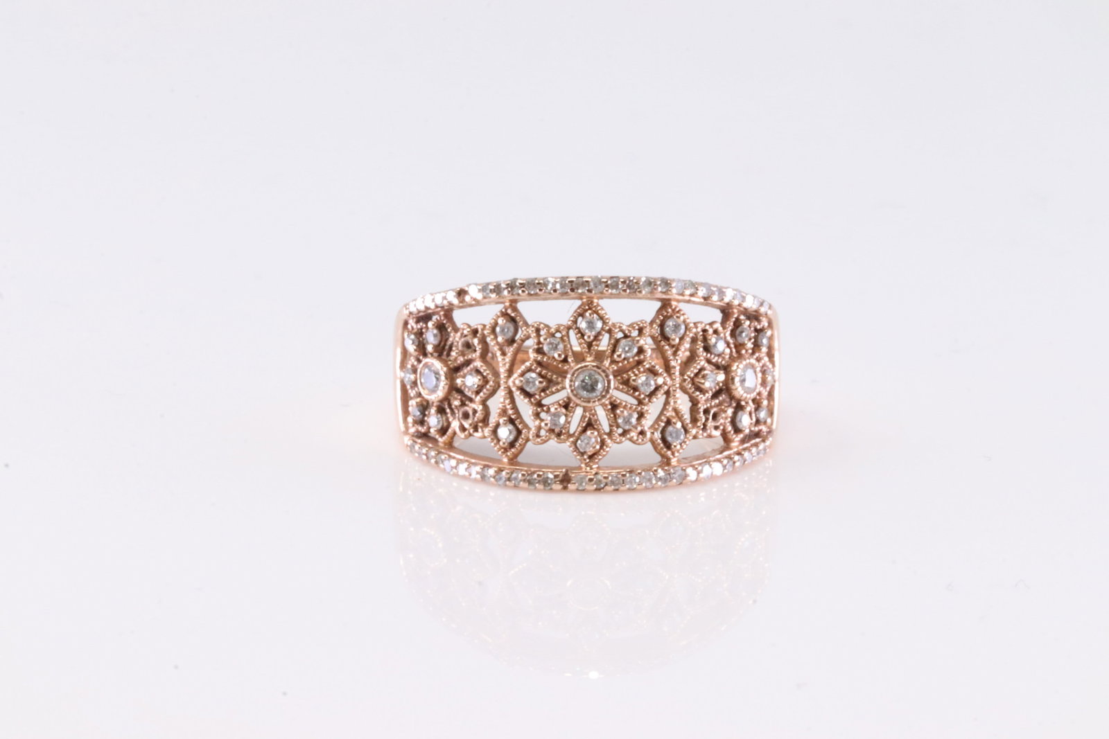 Diamond Ring 10Kt. (1 of 4)