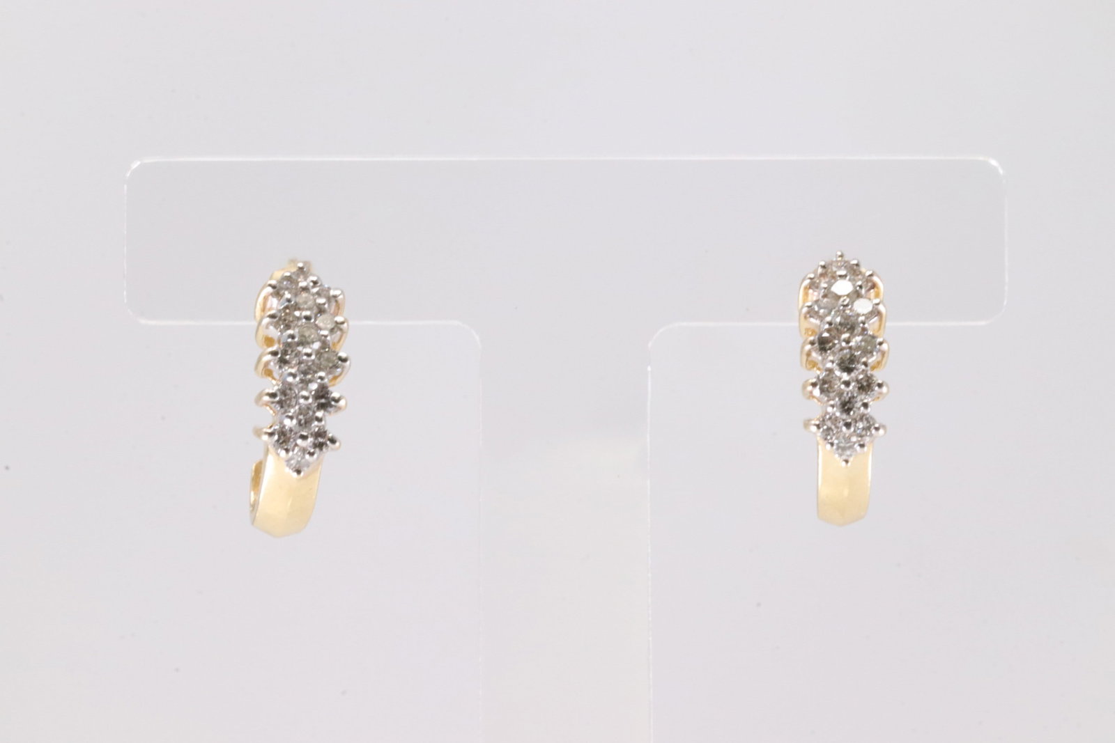 Diamond Hoop Earring 14Kt.: Ladies 14Kt Yellow Gold Diamond Hoop Earring. This Earring's have Gorgeous Design With Brilliant Diamonds. Diamond Weight Approx: 1.00 ctw. Total Weight: 5.28 Grams.