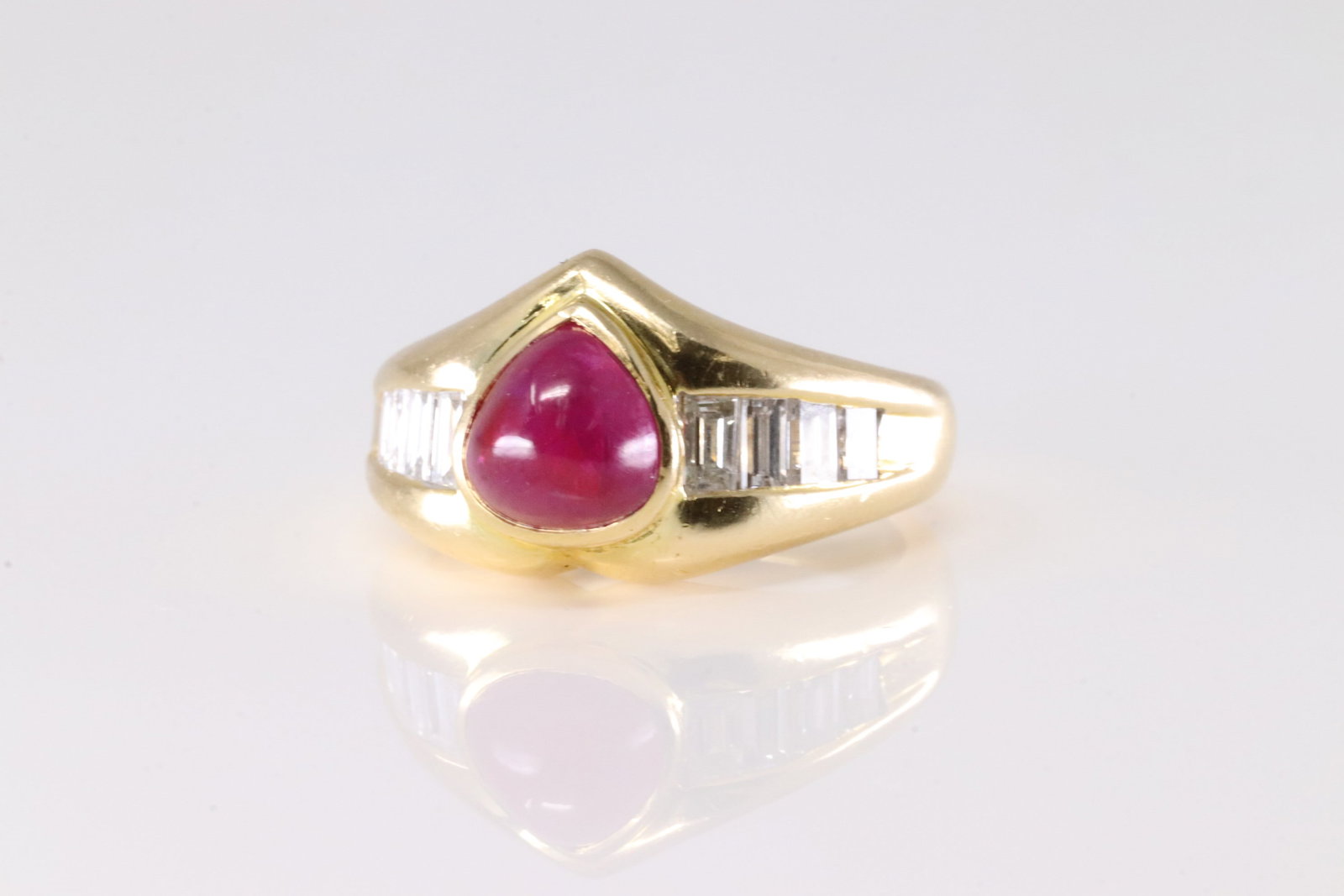 Ruby & Diamond Ring 18Kt. - 2
