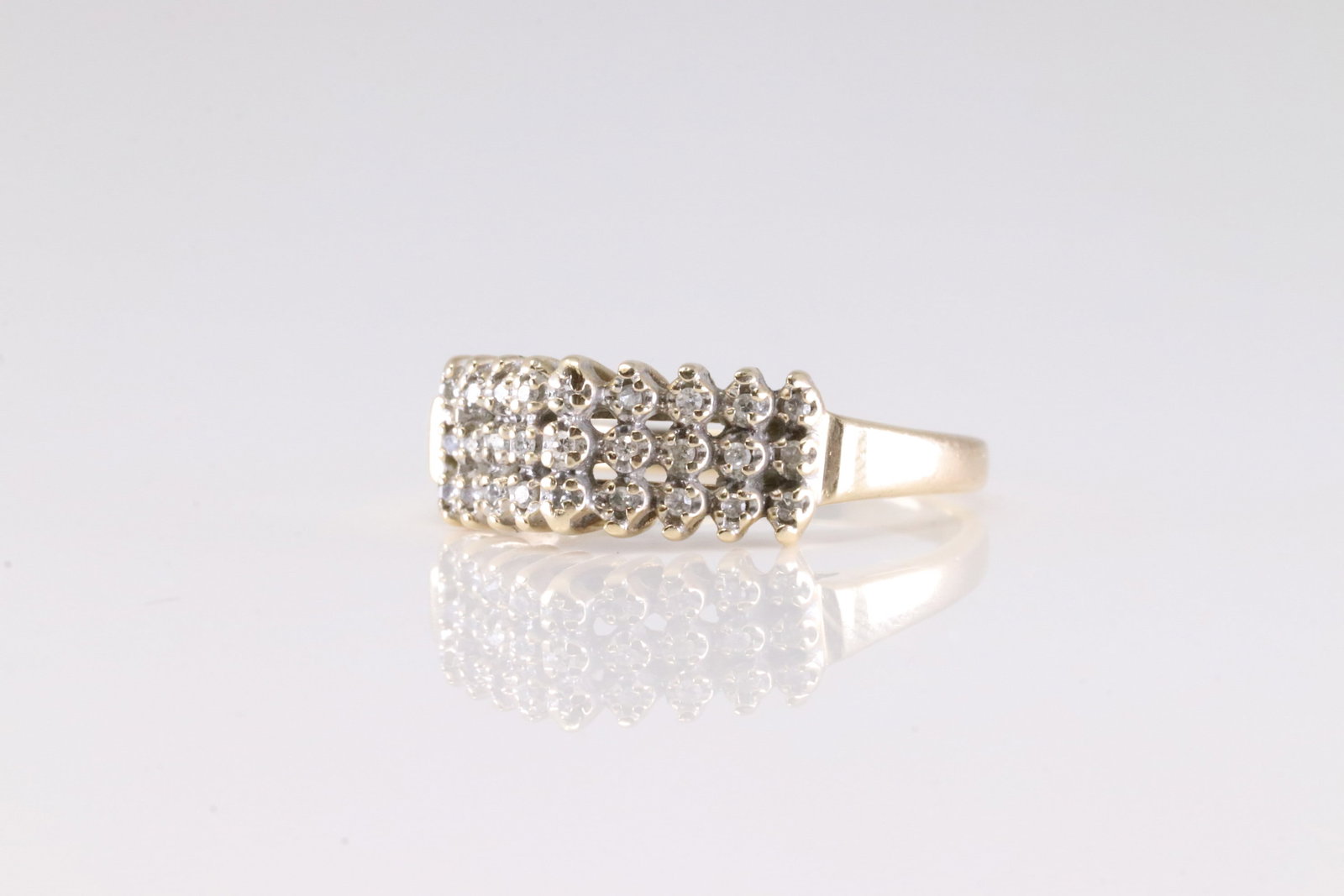 Diamond Ring 10Kt. - 3