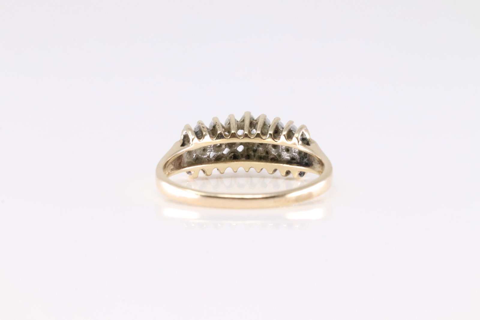 Diamond Ring 10Kt. - 4