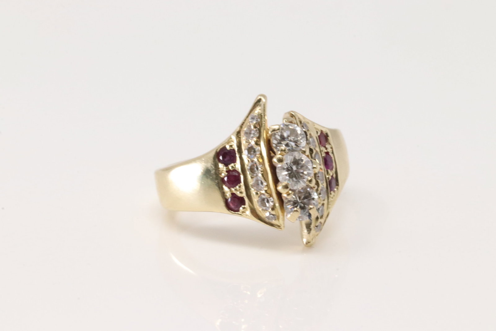 Elegant Ruby & Diamond Ring 14Kt. - 2