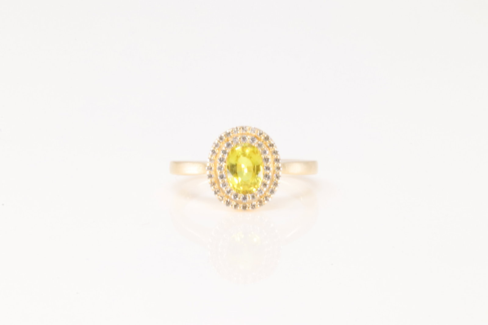 Citrine & Diamond Ring 14Kt.: Ladies 14Kt Yellow Gold Citrine & Diamond Ring. This Charming Ring has Yellow Citrine Gemstone / Surrender By Sparkling Diamonds. Ring size: 7.00. Total weight: 4.10 Grams.