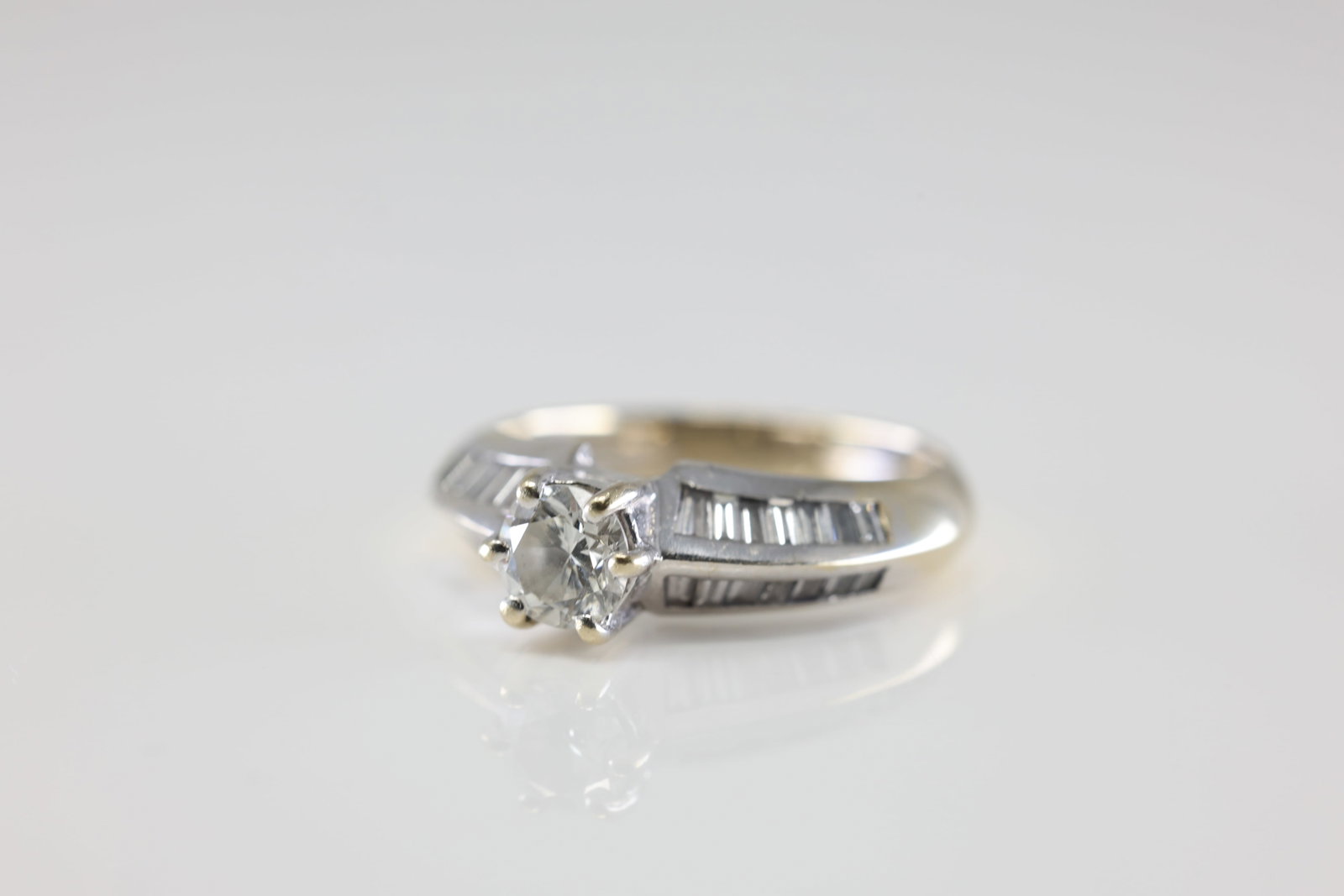 Diamond Ring 18Kt. - 3