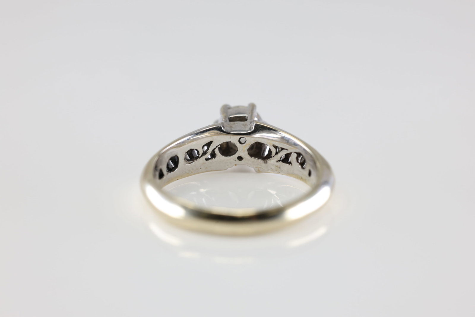 Diamond Ring 18Kt. - 4