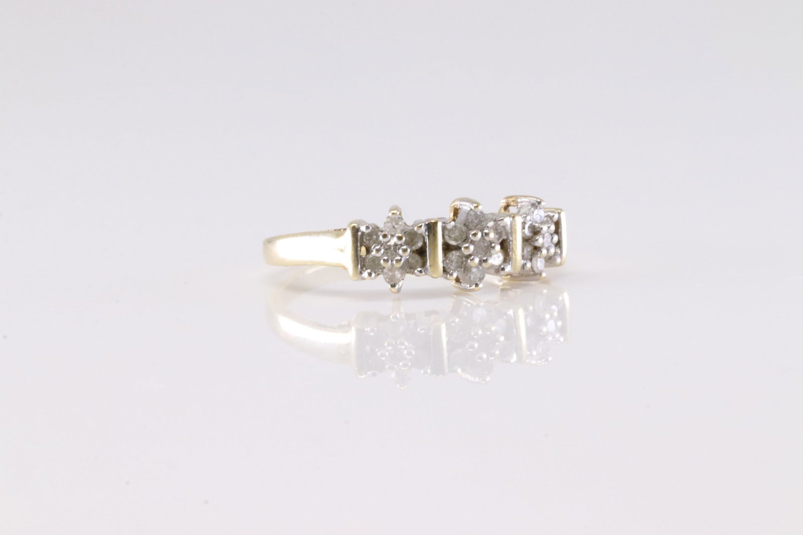 Diamond Ring 10Kt. - 2