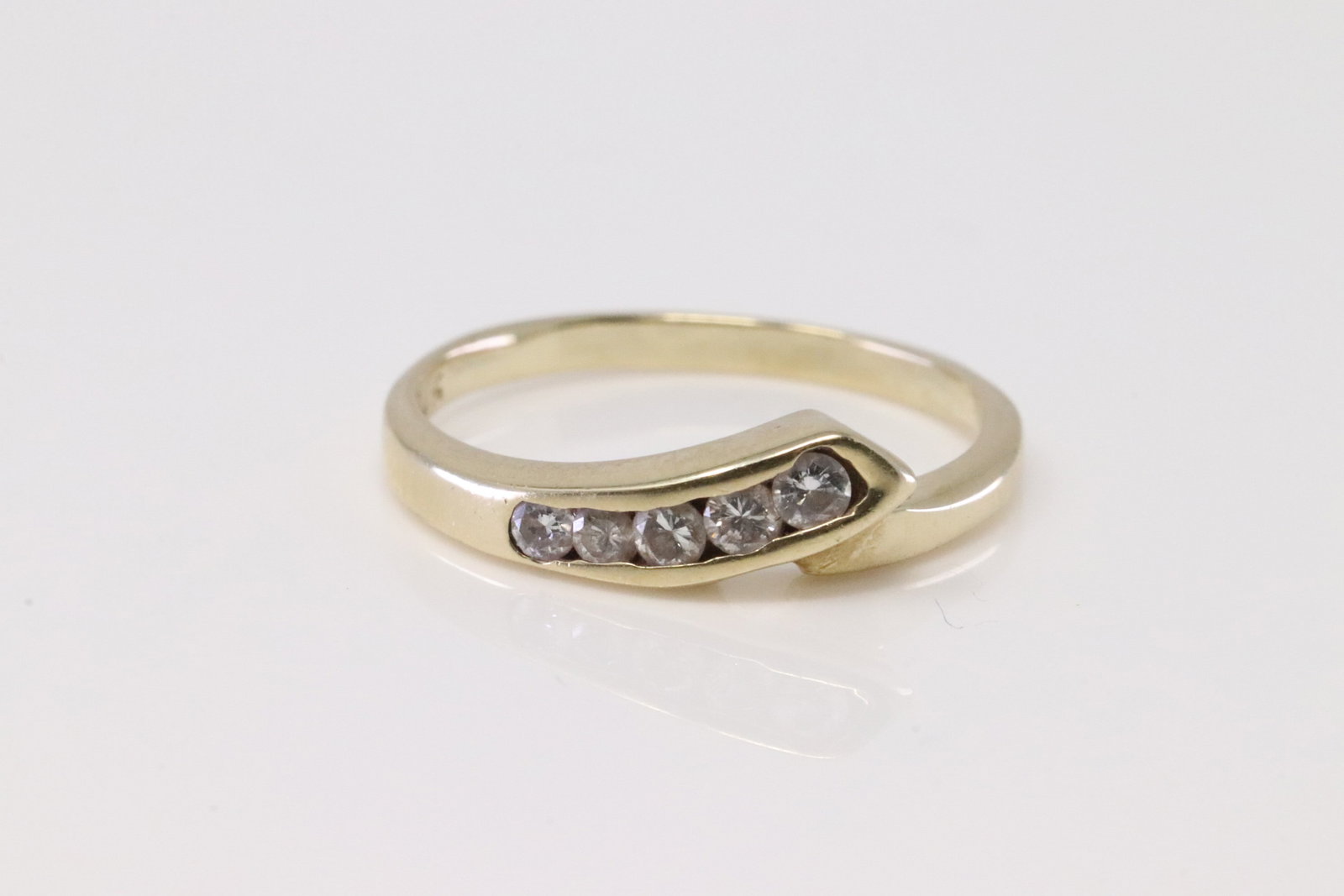 Diamond Ring 14Kt. (1 of 4)