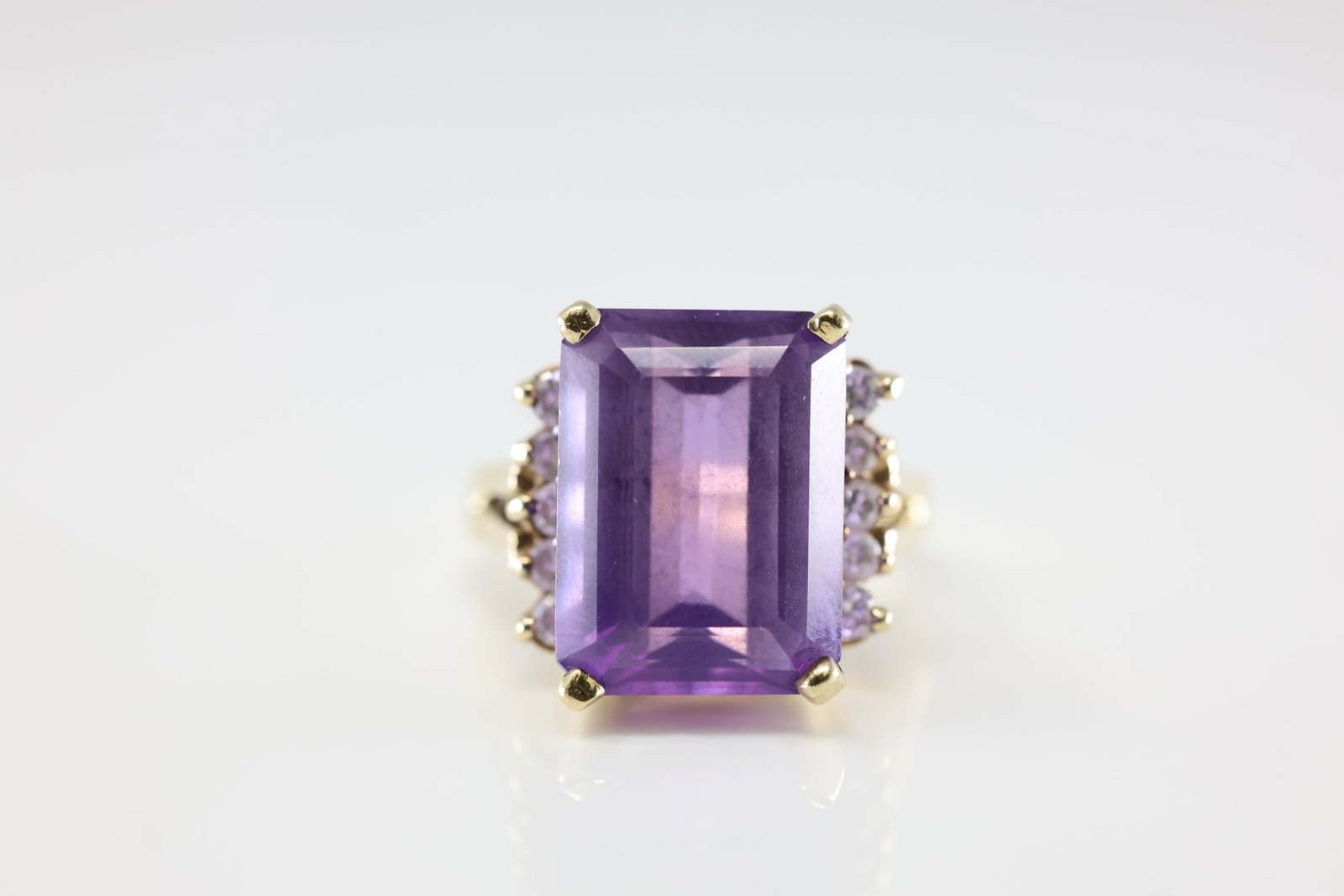 Amethyst & Diamond Ring 14Kt. (1 of 4)