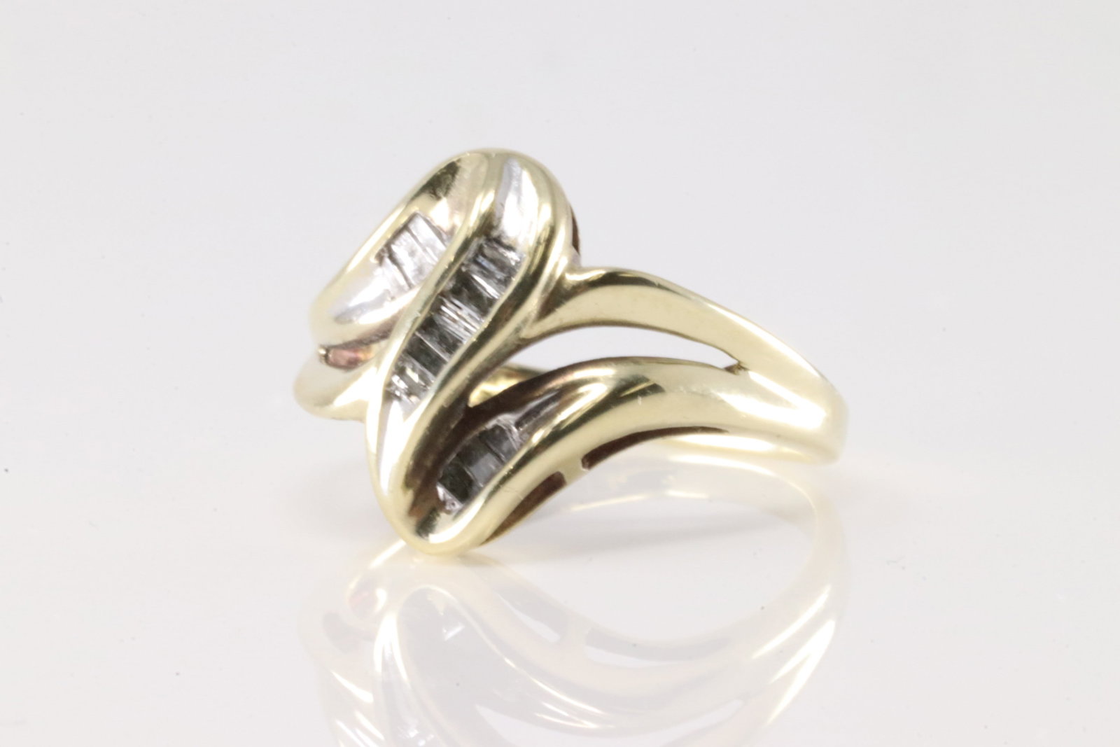 Dimond Ring 10Kt. - 3