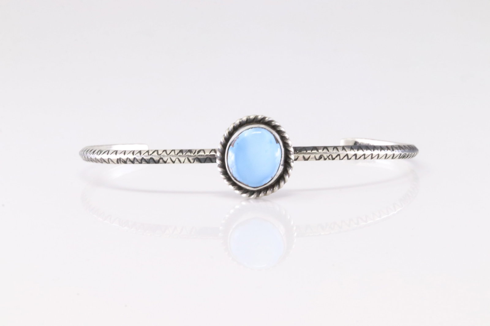 Native America Navajo Sterling Silver Golden Hill Turquoise Bracelet Cuff By D.: This is a Native America Navajo Sterling Silver Golden Hill Turquoise Bracelet Cuff By D.