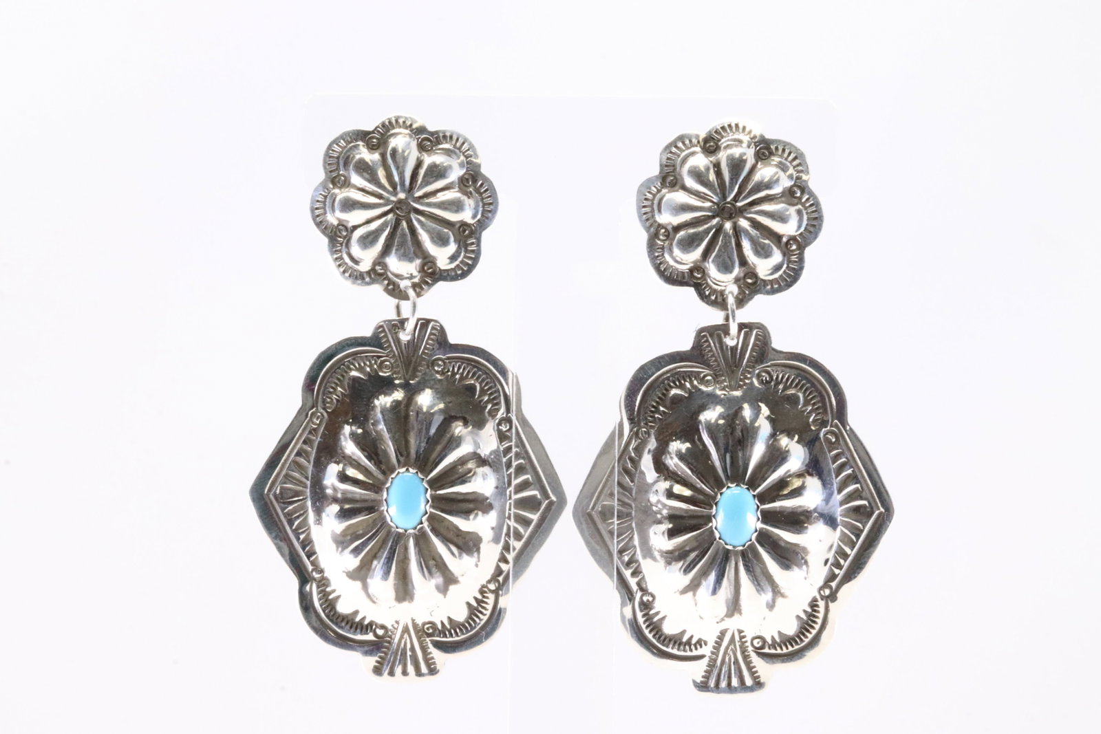 Native America Navajo Sterling Silver Kingman Turquoise Post / Dangling Earring's By Genevieve: This is a Native America Navajo Sterling Silver Kingman Turquoise Post / Dangling Earring's By Genevieve BlackGoat.