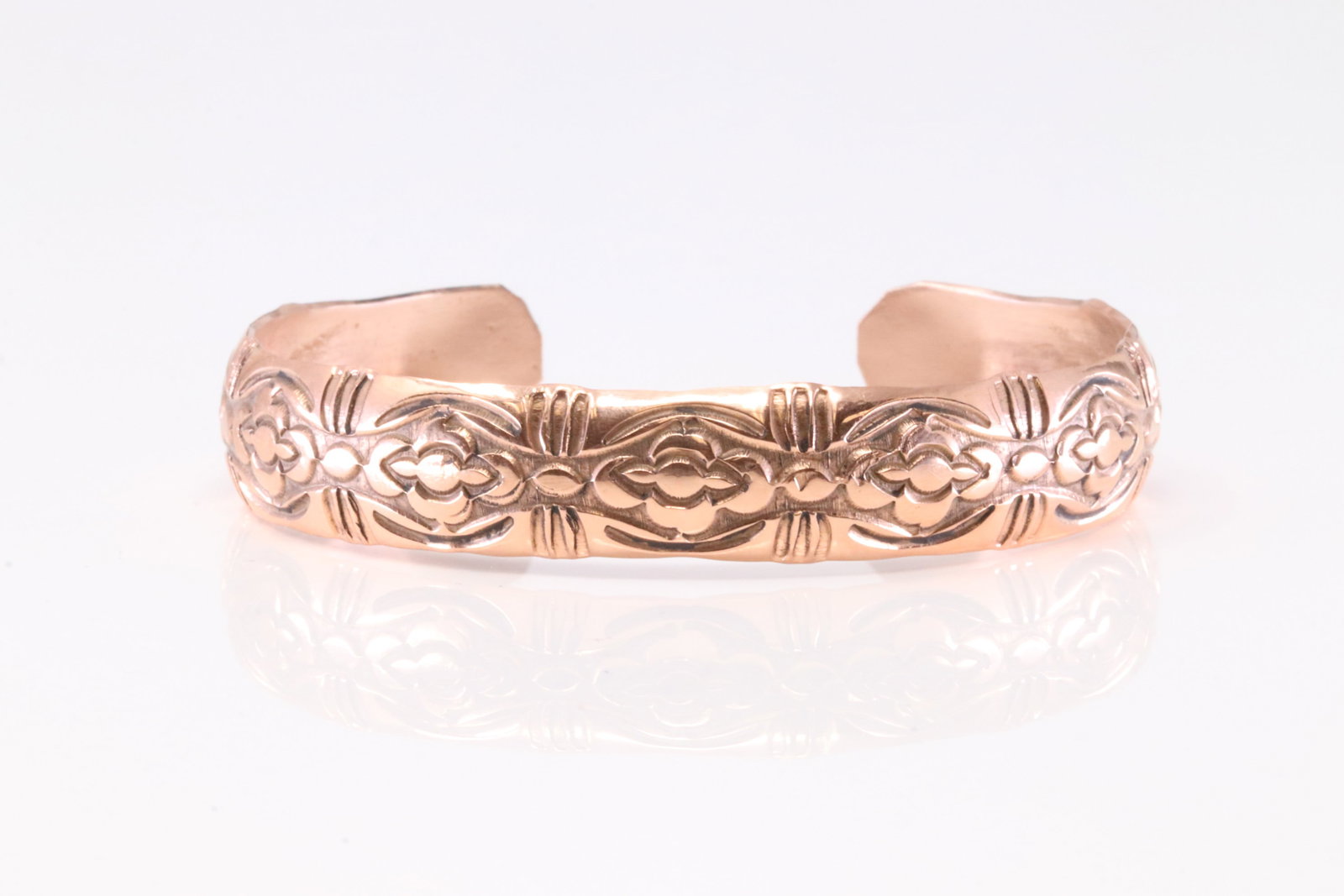 Native America Copper Bracelet Cuff. (1 of 4)