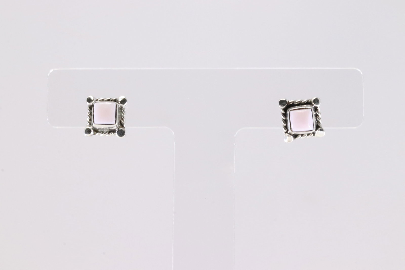 America Sterling Silver Pink Conch Post Earring's.: This is a America Sterling Silver Pink Conch Post Earring's.