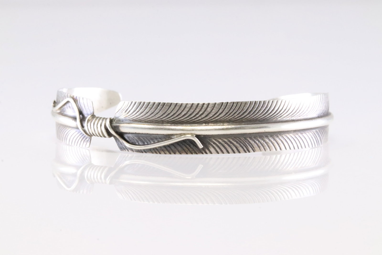 Native American Navajo Sterling Silver Solid Stamped Feather Bracelet Cuff By CC. (1 of 4)