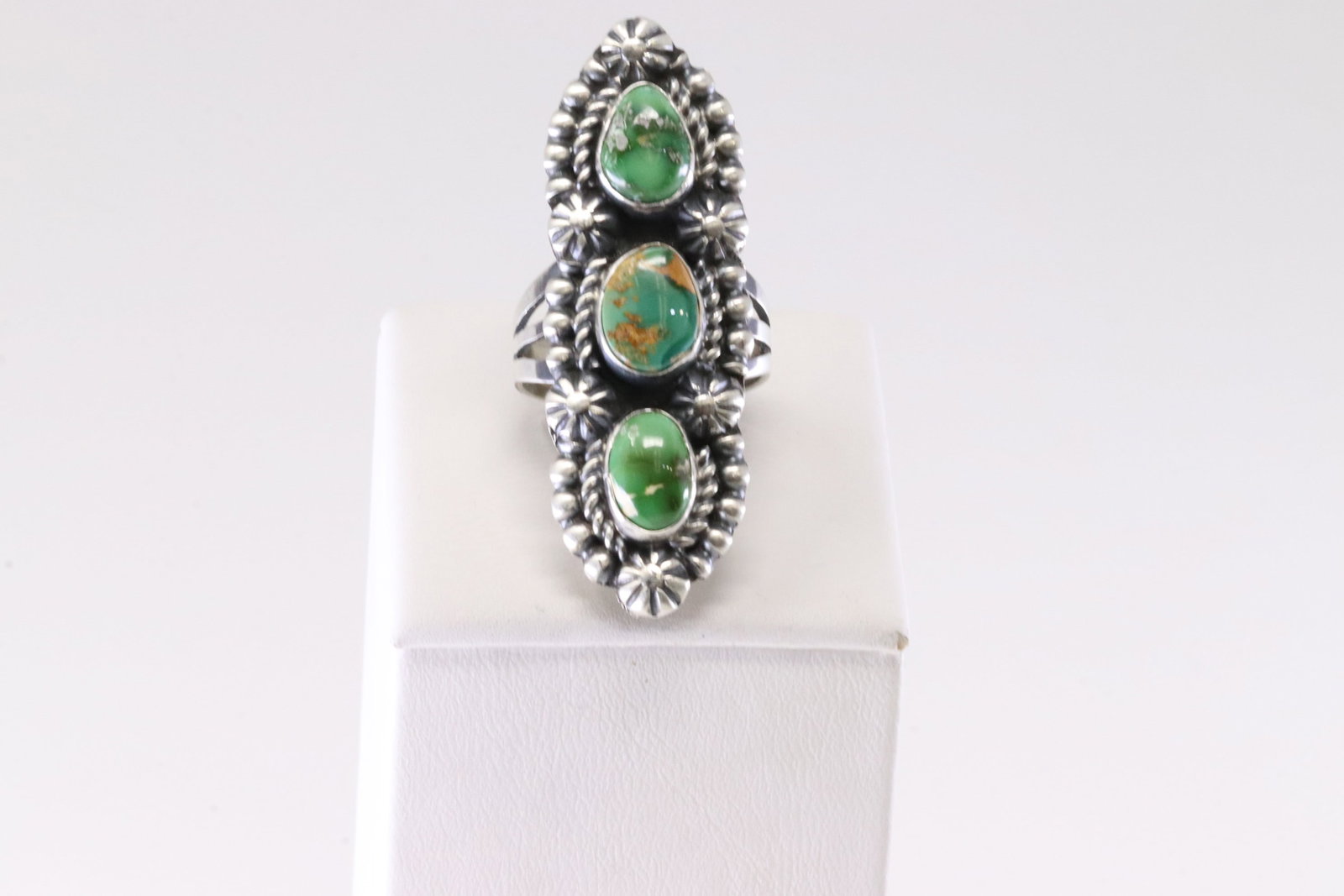 Native America Navajo Sterling Silver Sonora Gold Turquoise Ring By JJJ.: This is a Native America Navajo Sterling Silver Sonora Gold Turquoise Ring By JJJ. Stamp JJJ. Ring Size: 7.50.