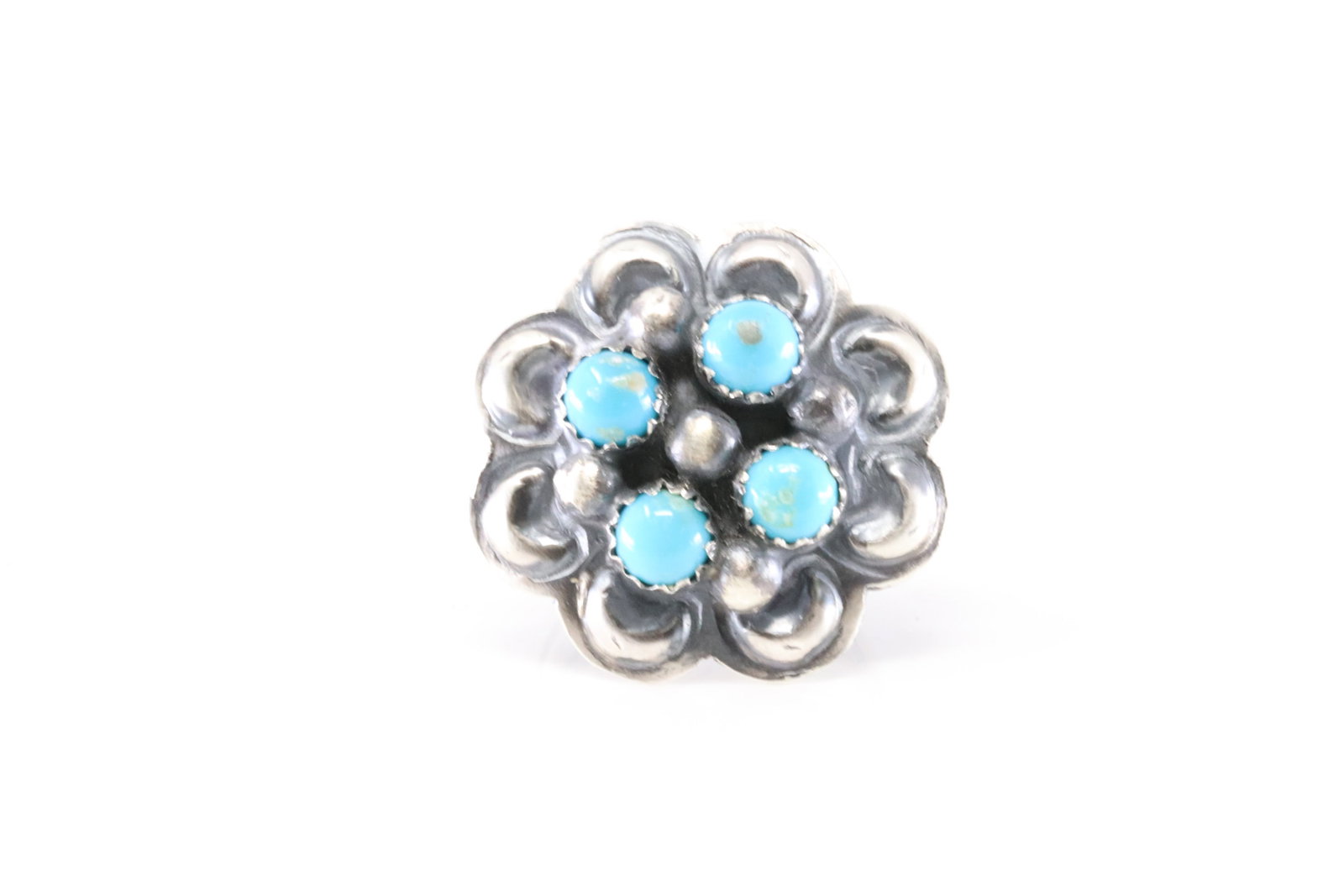 Native America Navajo Sterling Silver Turquoise Flower Ring By T.Yazzie.: This is a Native America Navajo Sterling Silver Turquoise Flower Ring By T.Yazzie. Stamp T.Yazzie. Ring Size: 6.00.