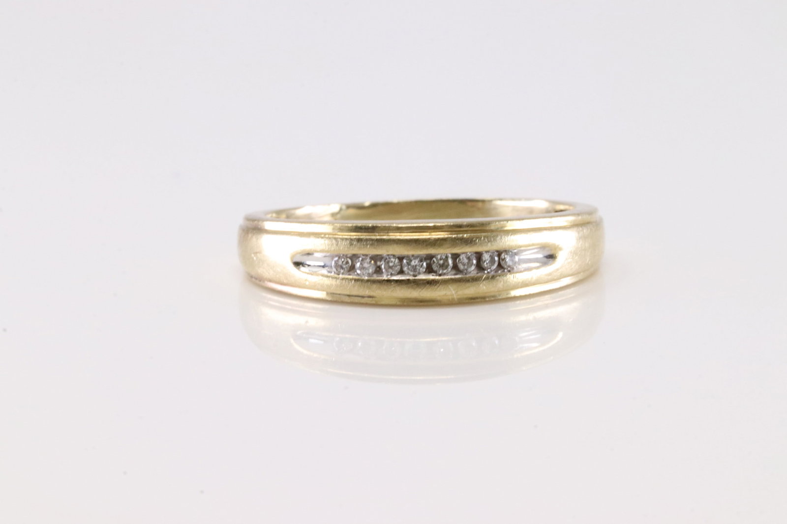Diamond Ring 10Kt. (1 of 4)