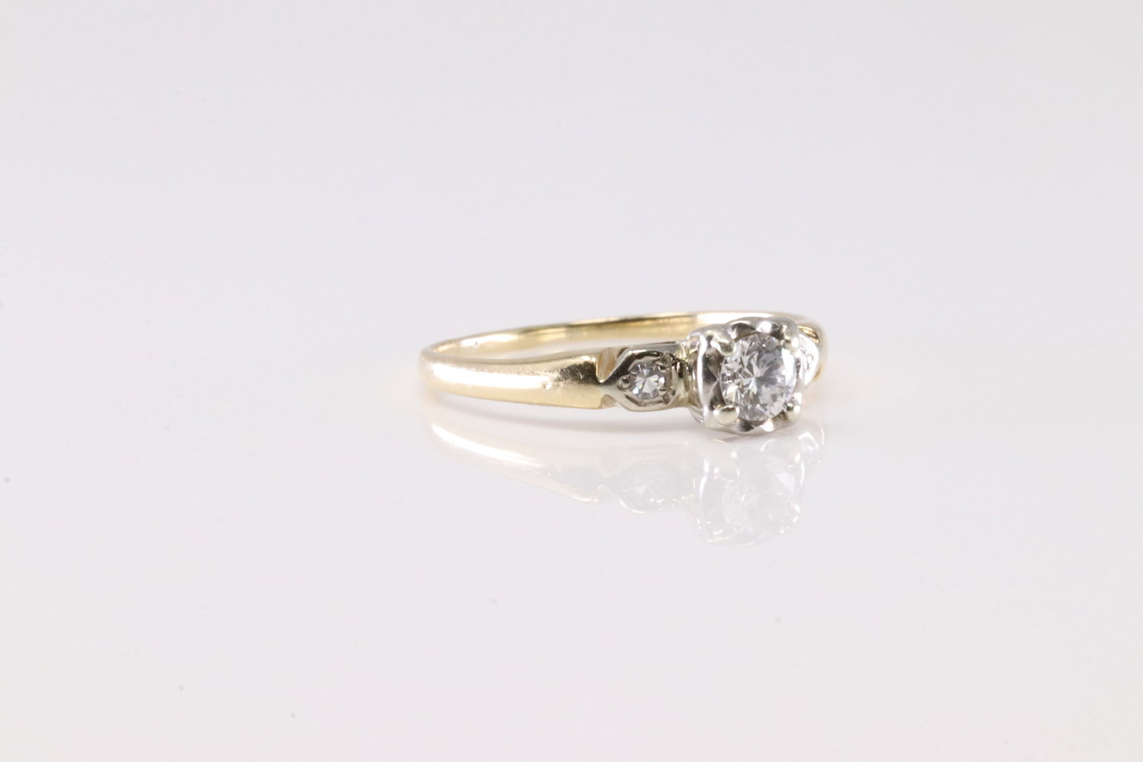 Diamond Ring 14Kt. - 2