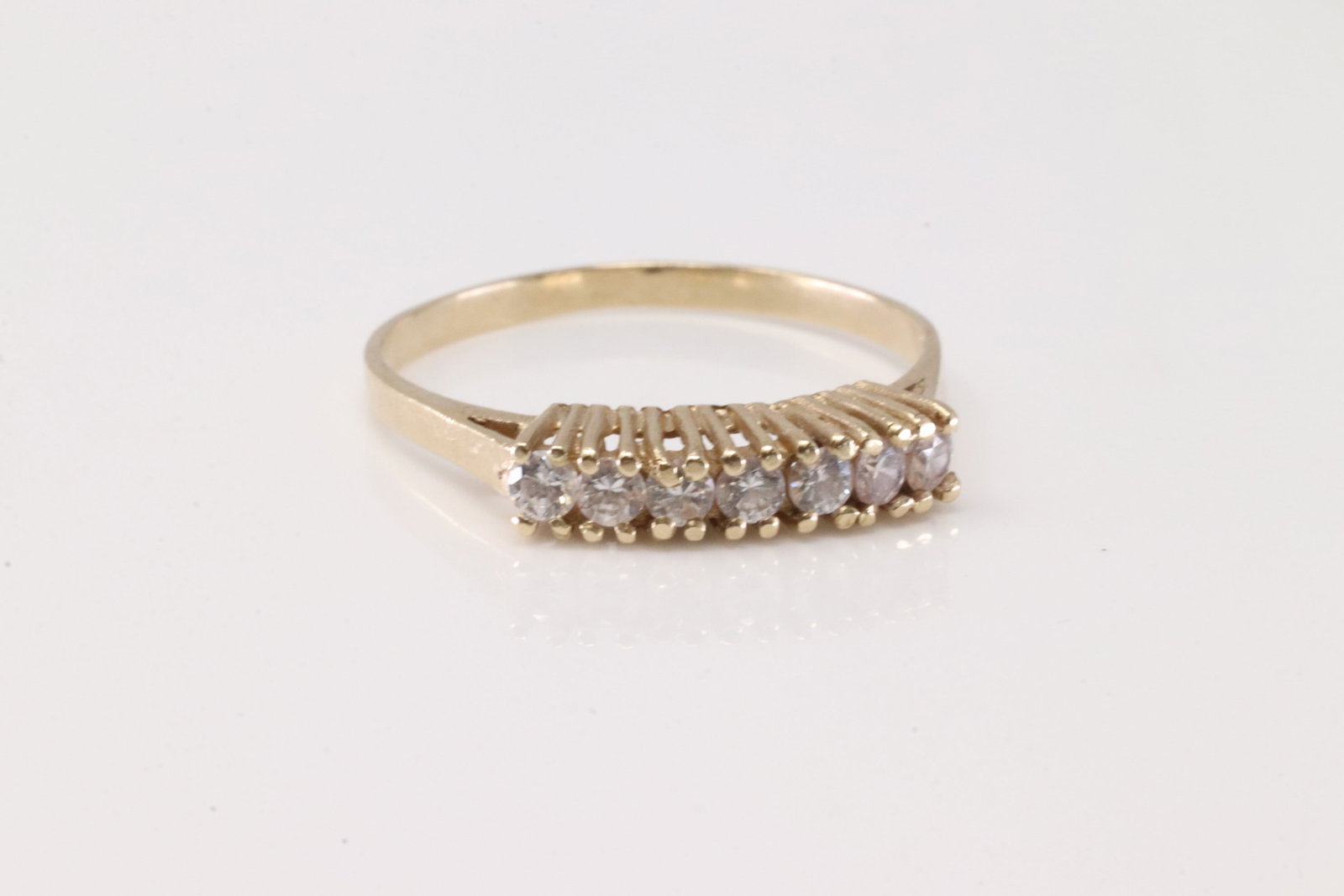 Diamond Ring 10Kt. - 3