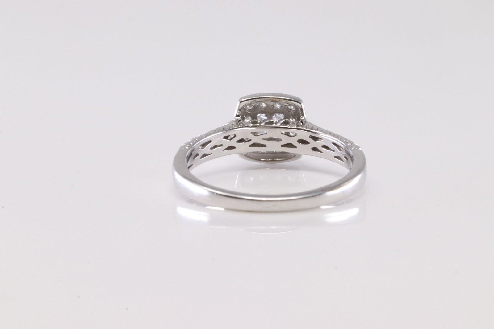 Diamond Ring 10Kt. - 4