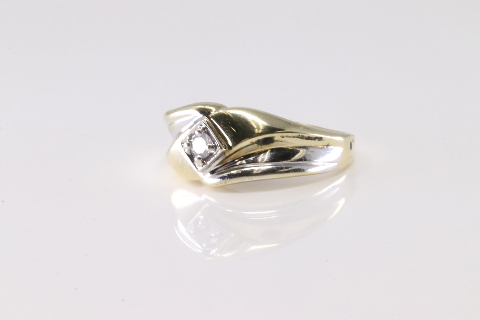 Diamond Ring 10Kt. - 3