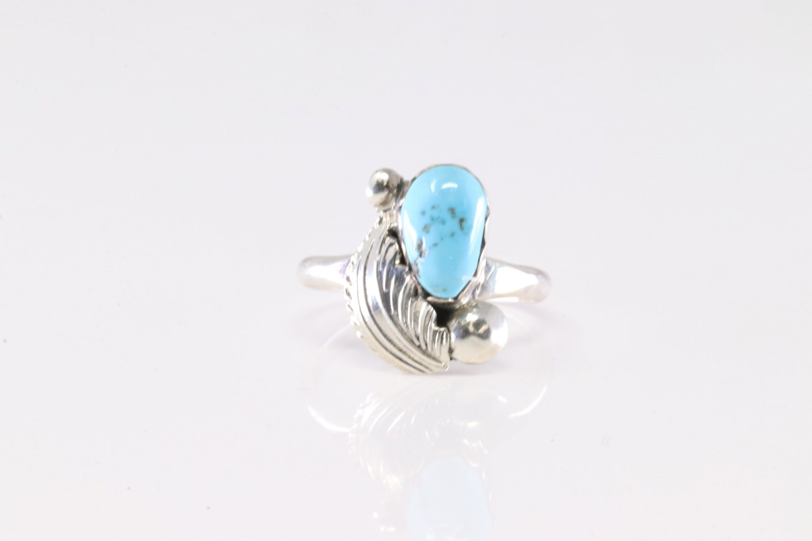 Native America Navajo Sterling Silver Turquoise Ring By Simplicio.: This is a Native America Navajo Sterling Silver Turquoise Ring By Simplicio. Ring size: