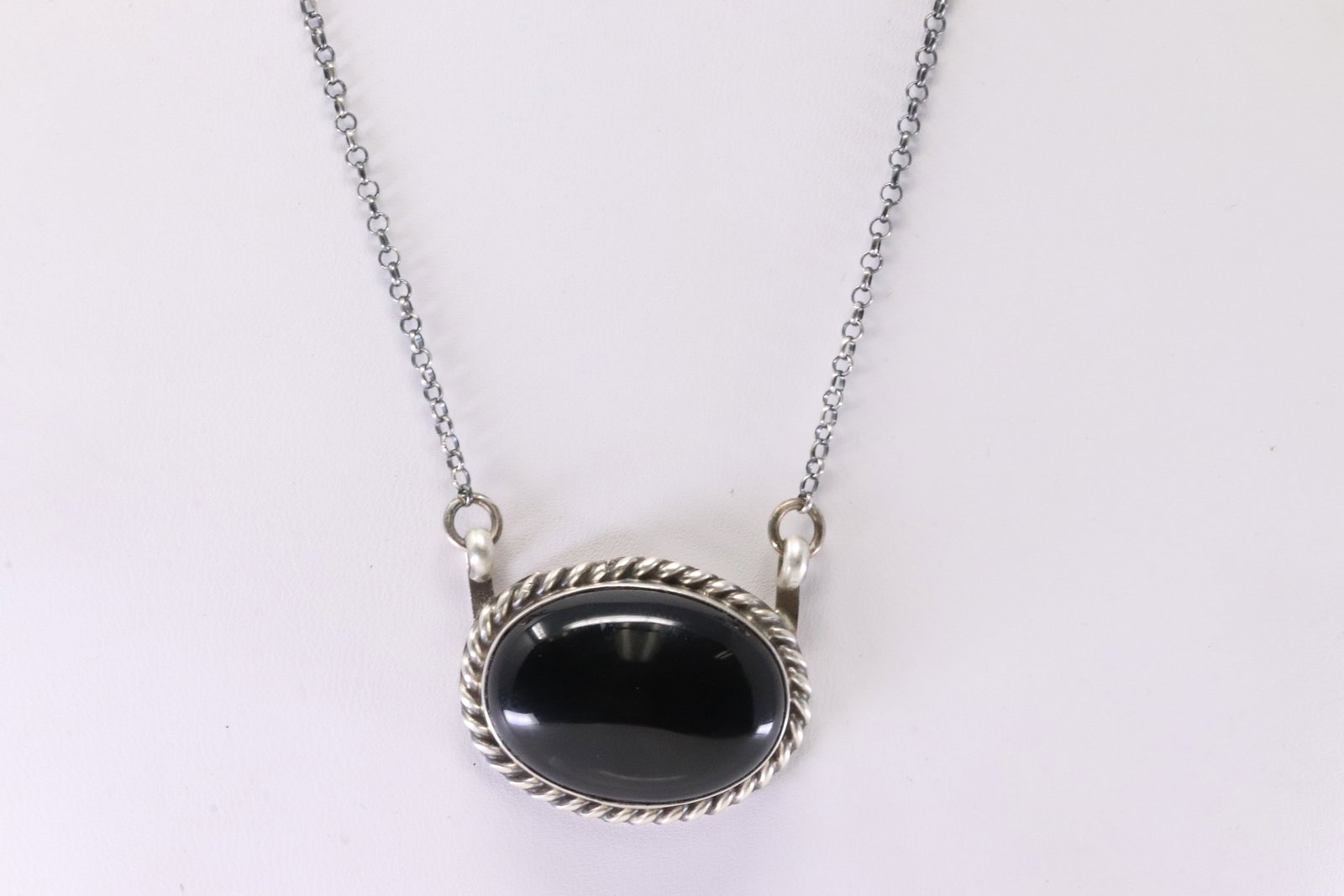 Native America Navajo Sterling Silver Black Onyx Necklace By Donovan Skeet. (1 of 4)