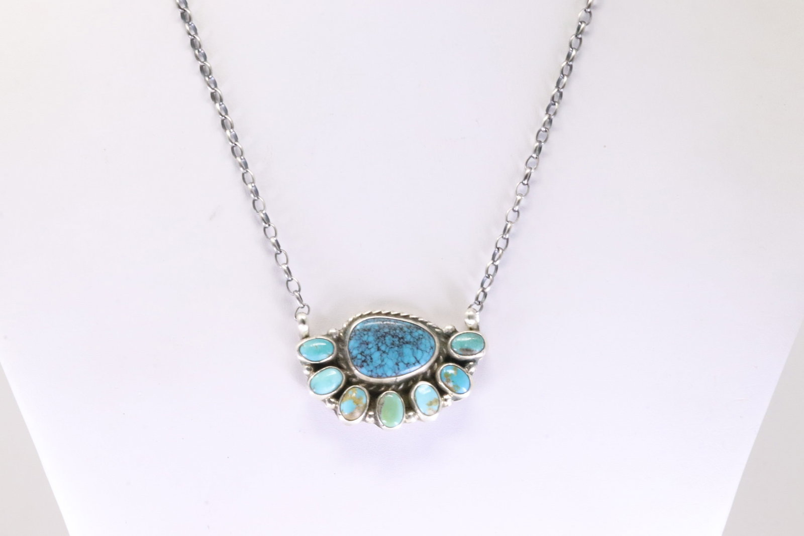 Native America Navajo Sterling Silver Kingman Turquoise Necklace By Gerildine James. (1 of 4)