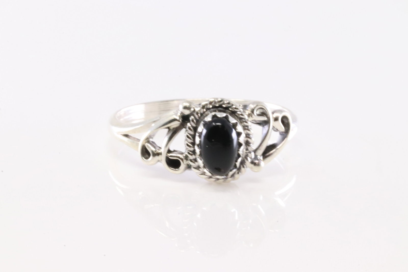 America Sterling Silver Black Onyx Ring. (1 of 4)