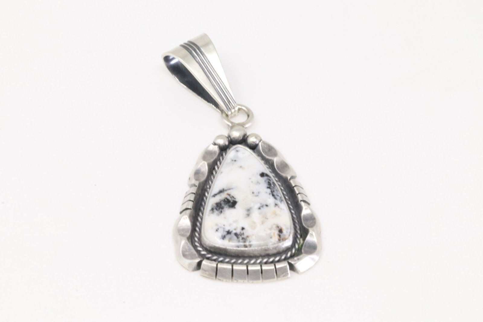 Native America Navajo Sterling Silver White Buffalo Pendant By Samuel Yellowhair.: This is a Native America Navajo Sterling Silver White Buffalo Pendant By Samuel Yellowhair. Stamp SY.