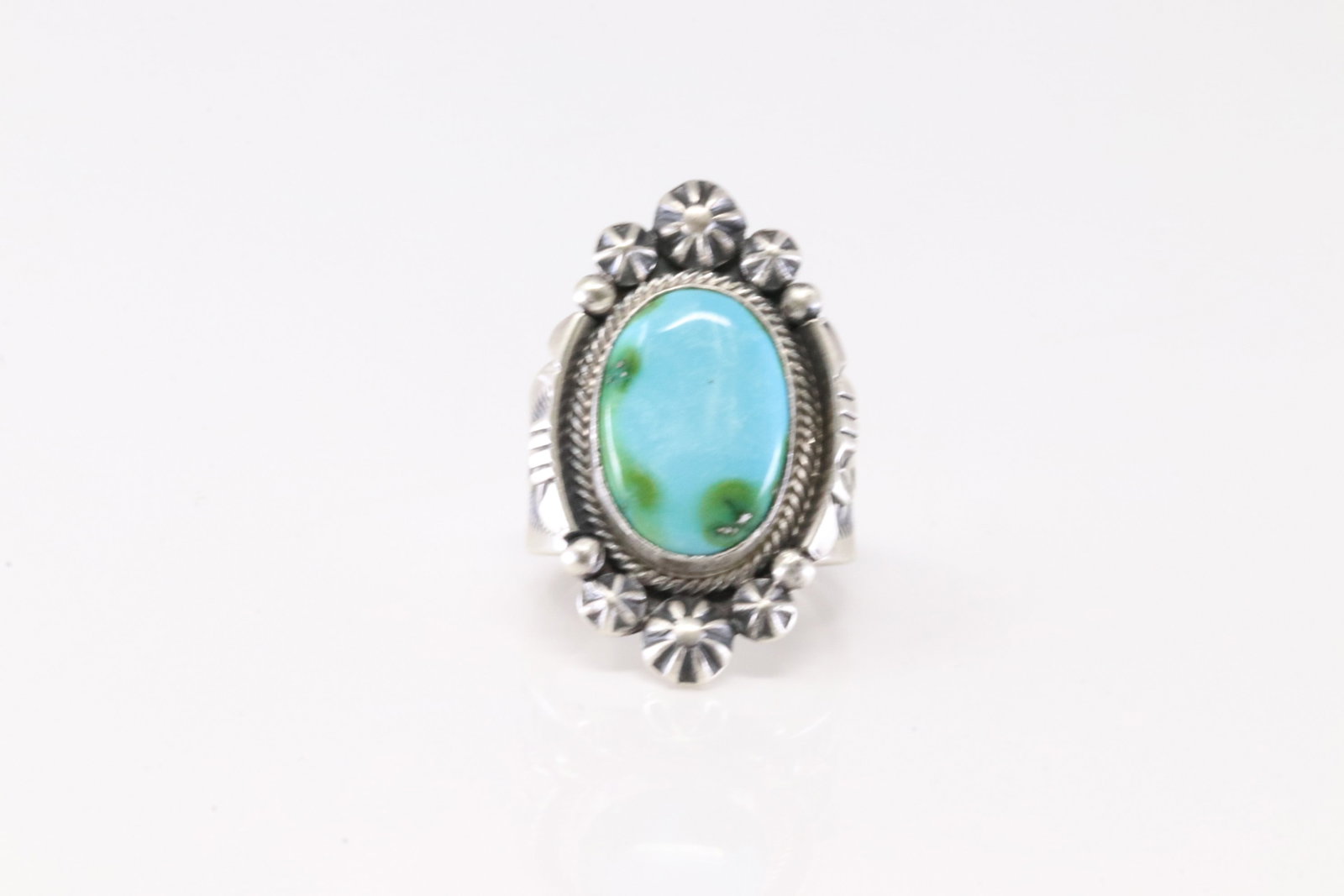 Native America Navajo Sterling Silver Sonora Gold Turquoise Ring By Daniel Benally.: This is a Native America Navajo Sterling Silver Sonora Gold Turquoise Ring By Daniel Benally. Stamp By R.B Company. Ring Size: 7.25.