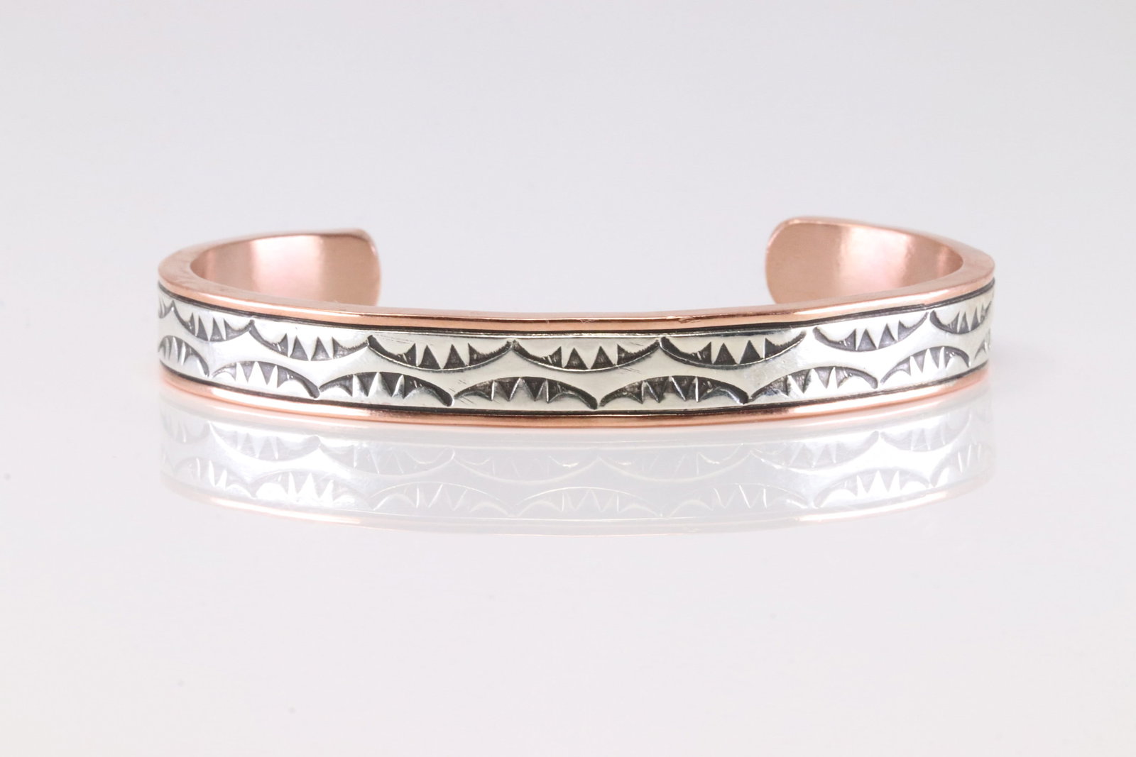Native America Navajo Sterling Silver Copper Bracelet Cuff By J.G.: This is a Native America Navajo Sterling Silver Copper Bracelet Cuff By J.G. Stamp JG.