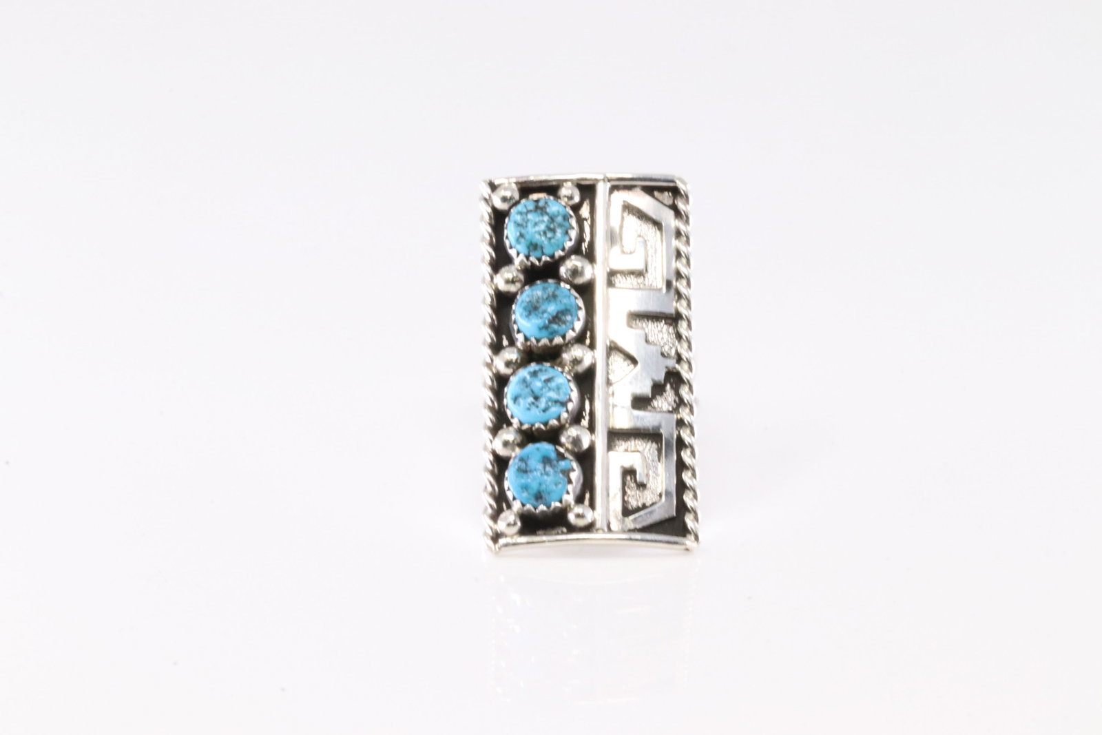 Native America Navajo Sterling Silver Turqouise Ring By S.R.: This is a Native America Navajo Sterling Silver Turqouise Ring By S.R. Stamp SR. Ring Size: 7.75.