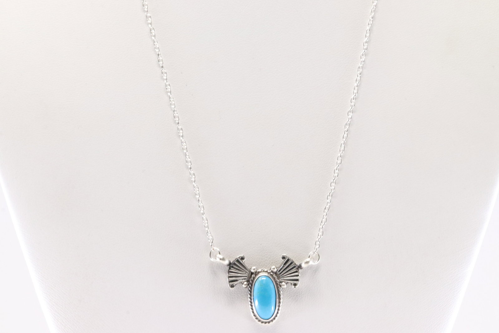 Native America Navajo Sterling Silver Turquoise Necklace By Verley Betone.: This is a Native America Navajo Sterling Silver Turquoise Necklace By Verley Betone. Stamp From R.B Company. 18.00"