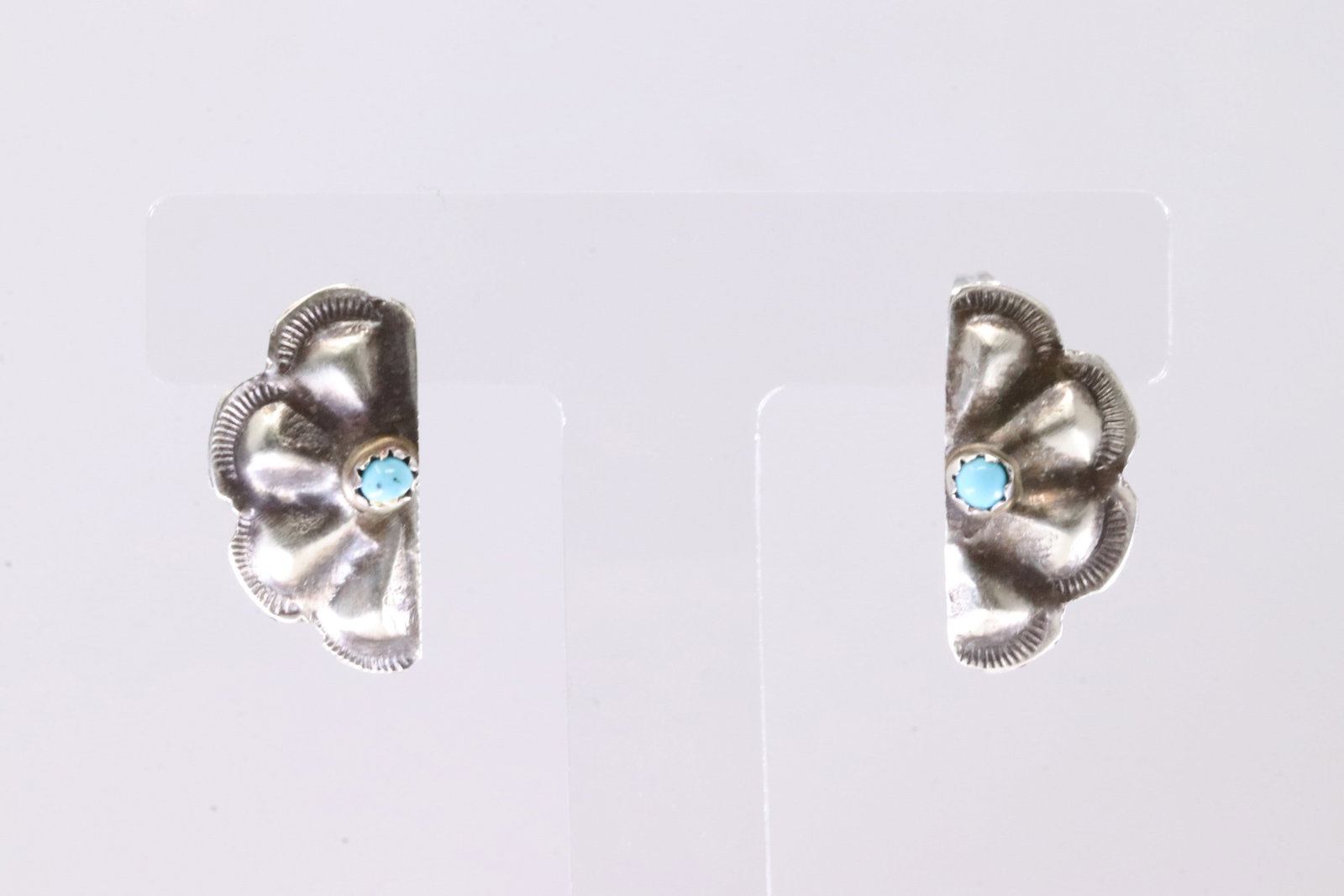 America Sterling Silver Kingman Turquoise Concho Post Earring's.: This is a America Sterling Silver Kingman Turquoise Concho Post Earring's.