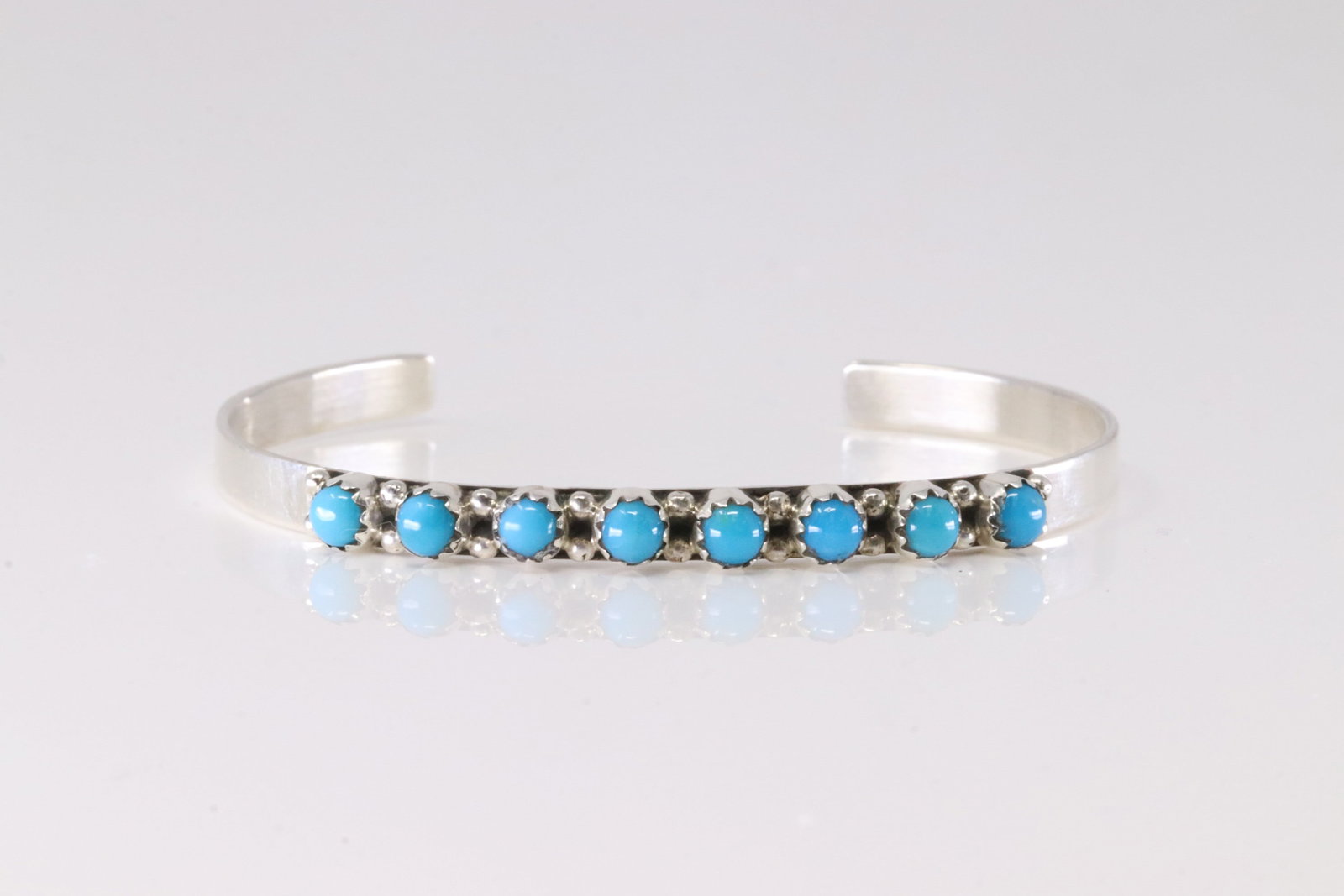 Native America Navajo Sterling Silver Turquoise Bracelet Cuff By GP.: This is a Native America Navajo Sterling Silver Turquoise Bracelet Cuff By GP. Stamp GP.