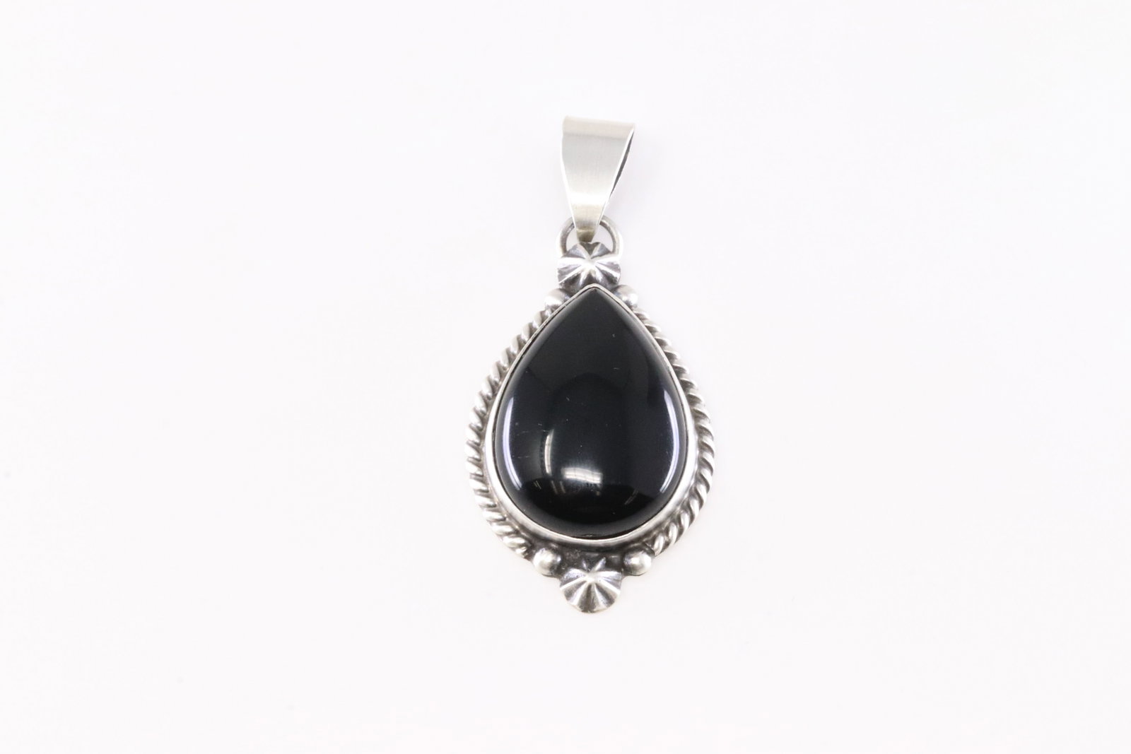 Native America Navajo Sterling Silver Black Onyx Pendant By Johnny Dixon. (1 of 3)