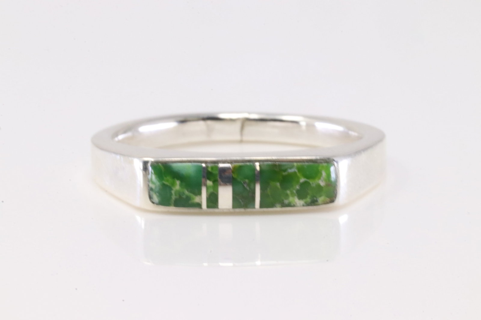 Native America Navajo Sterling Silver Sonora Gold Turquoise Inlay Ring By AT.: This is a Native America Navajo Sterling Silver Sonora Gold Turquoise Inlay Ring By AT. Stamp AT. Ring Size: 9.00.