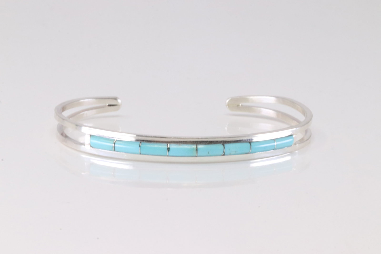 Native America Navajo Sterling Silver Turquoise Inlay Bracelet Cuff By ALW.: This is a Native America Navajo Sterling Silver Turquoise Inlay Bracelet Cuff By ALW. Stamp ALW.